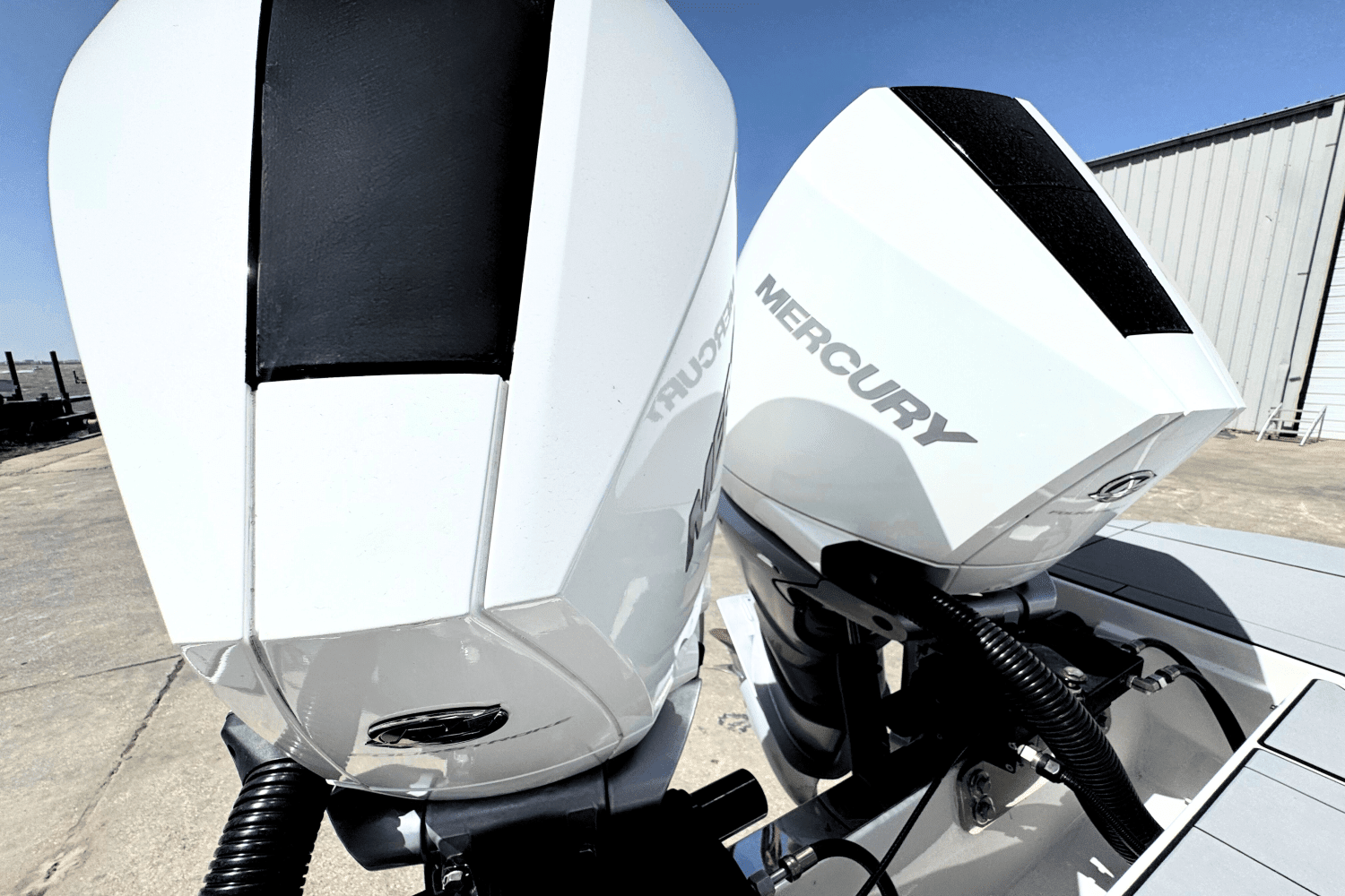 2021 Aviara AV32 Outboard Image Thumbnail #15