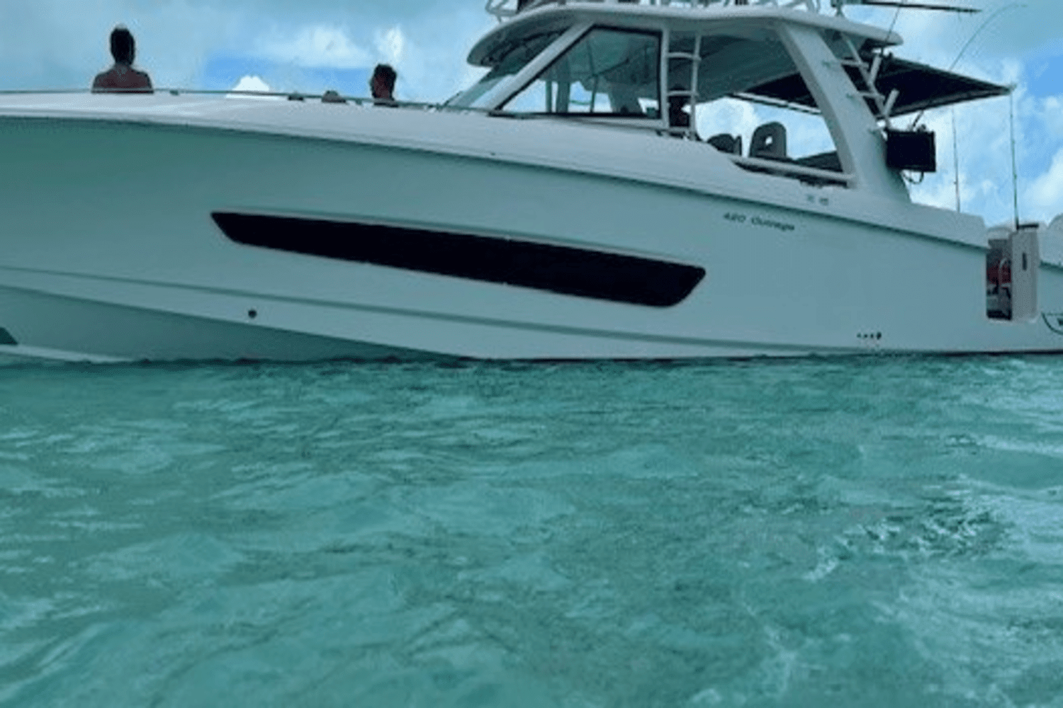 2022 Boston Whaler 420 OUTRAGE Image Thumbnail #1