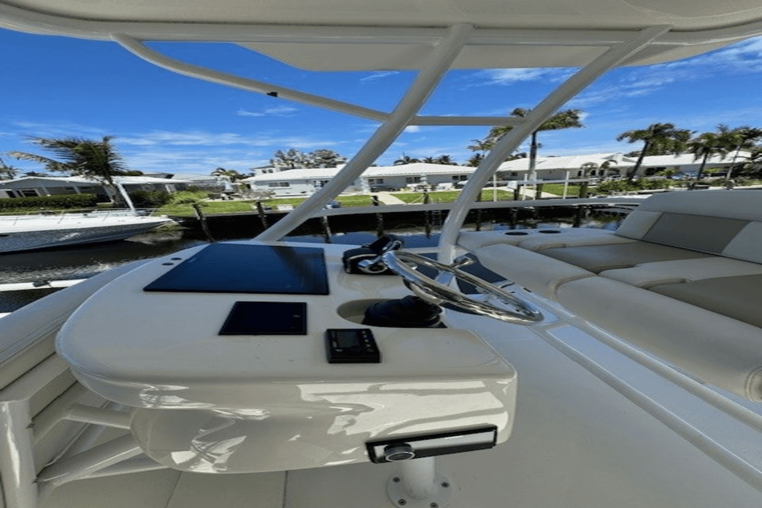 Thumbnail 3 for 2022 Boston Whaler 420 OUTRAGE