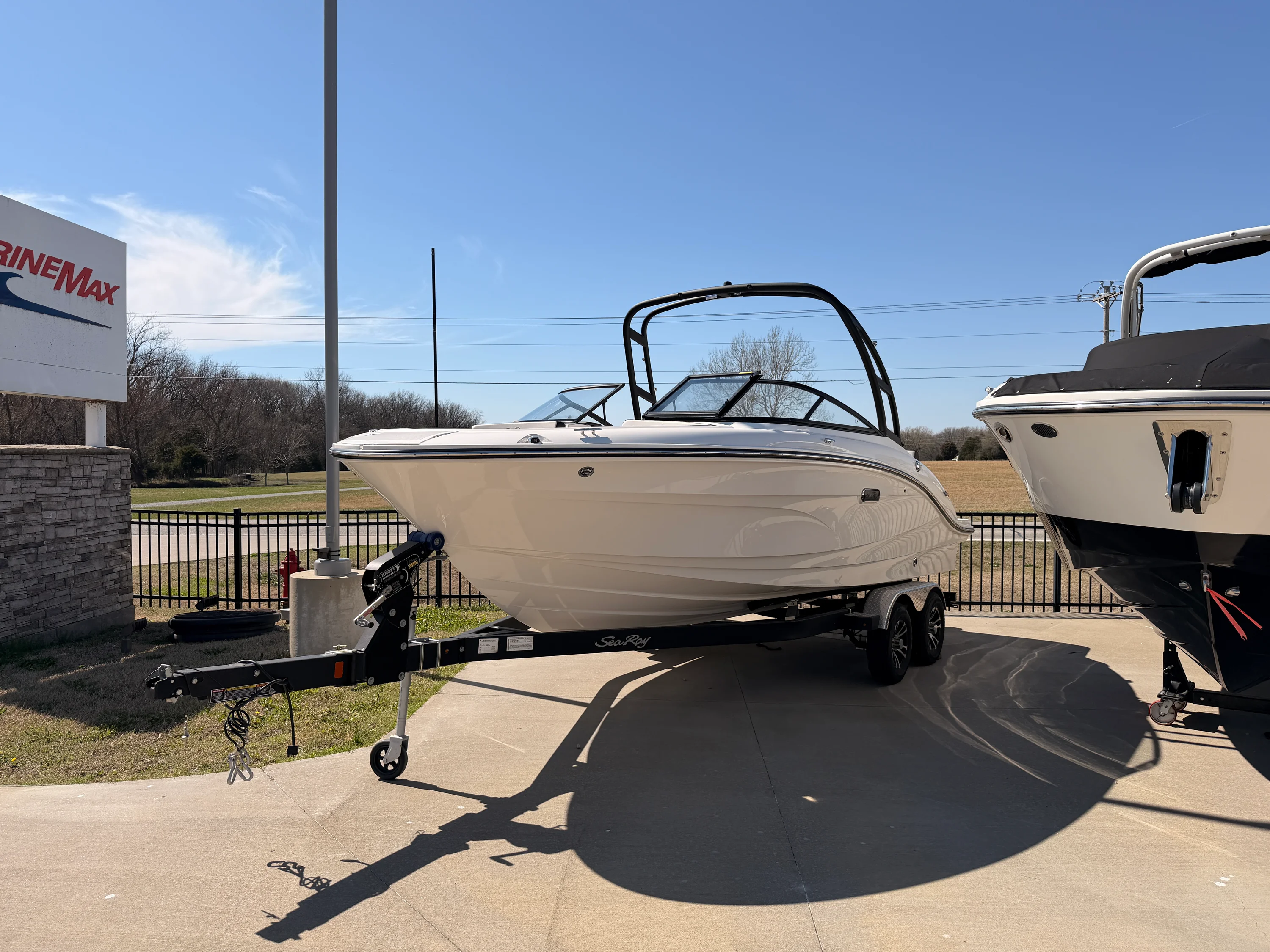 2024 Sea Ray SPX 210 Image Thumbnail #0