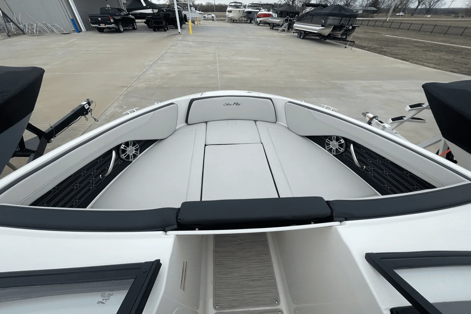 2024 Sea Ray SPX 210 Image Thumbnail #12