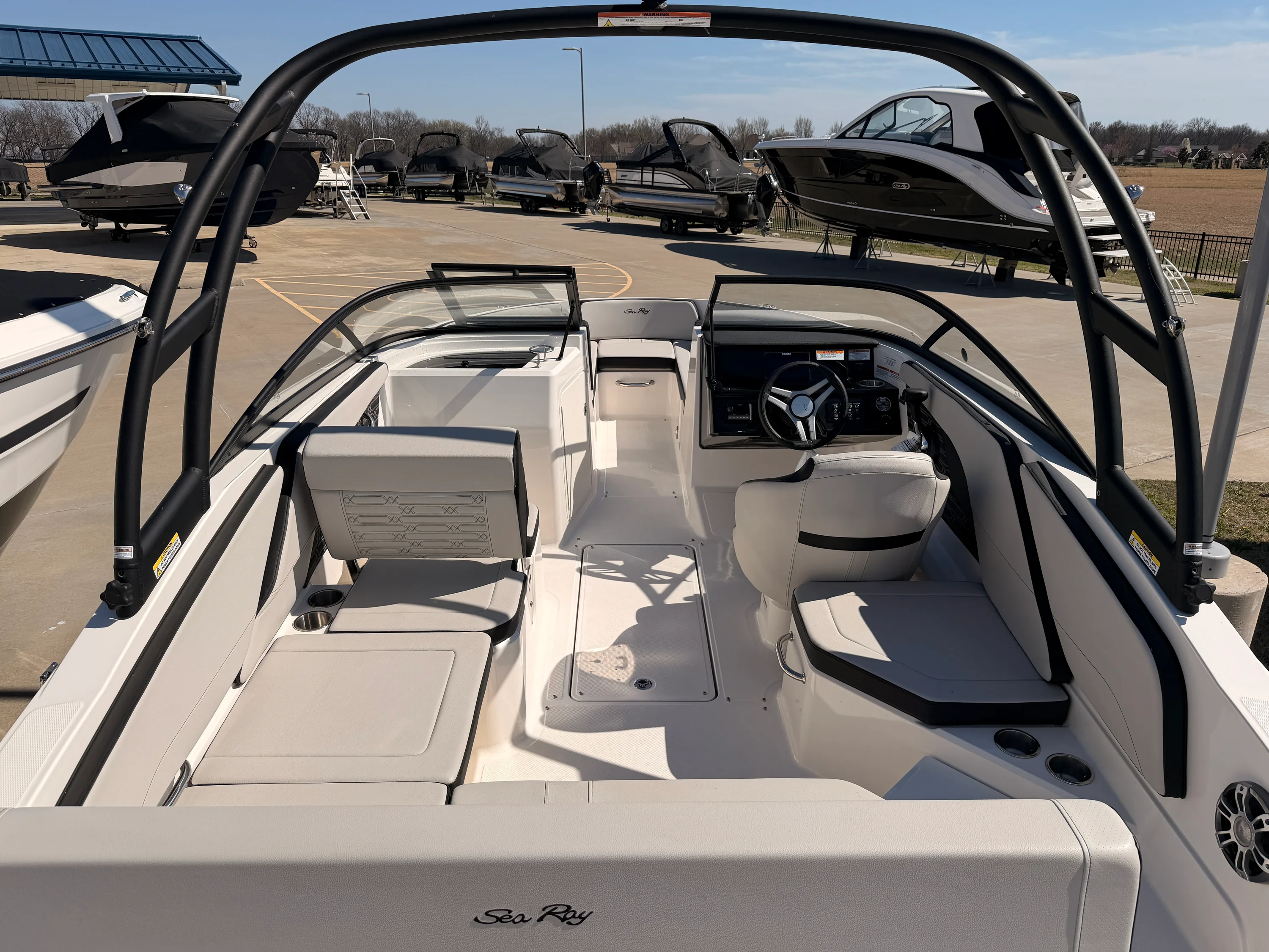 2024 Sea Ray SPX 210 Image Thumbnail #6