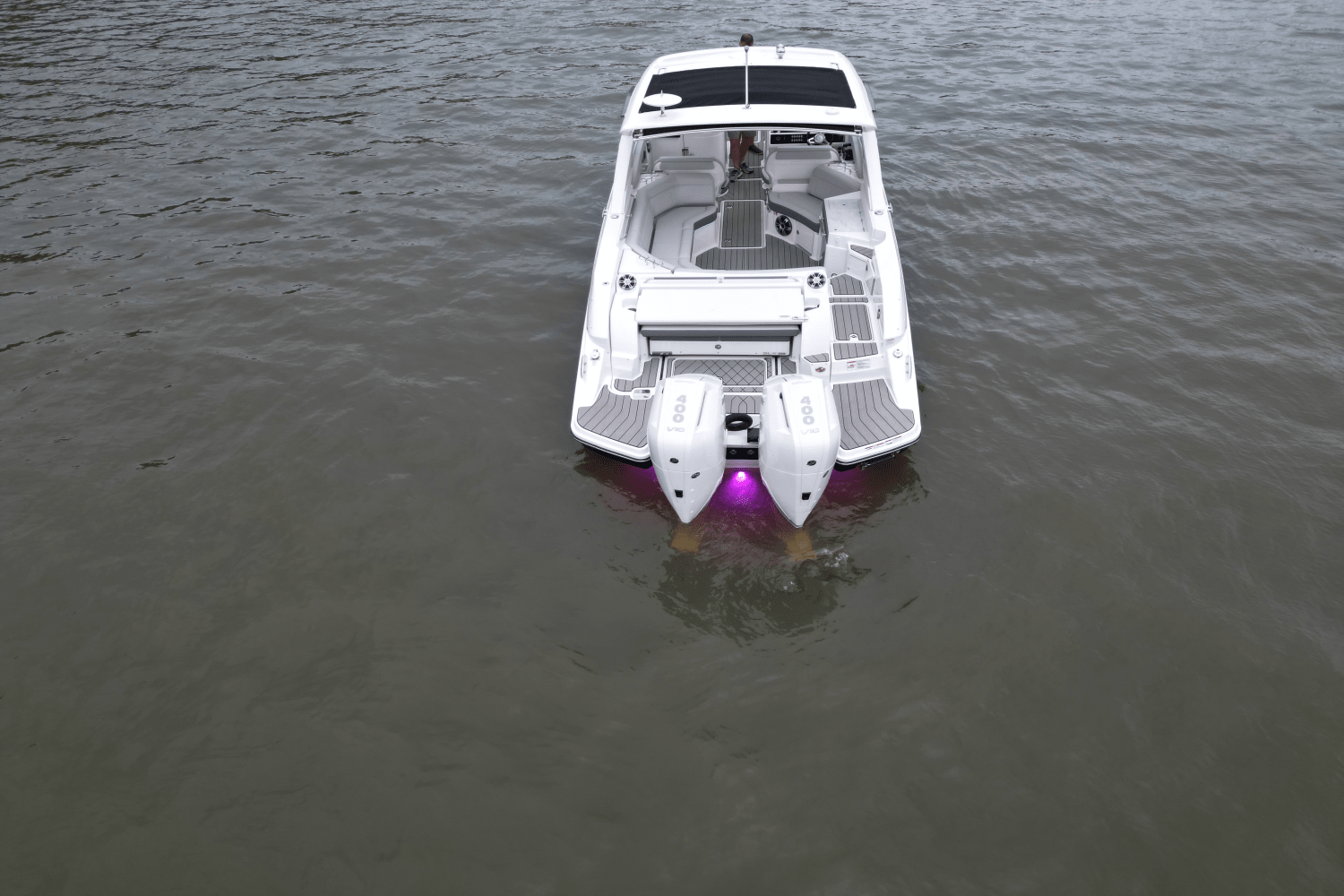 2025 Sea Ray SLX 350 Outboard Image Thumbnail #5