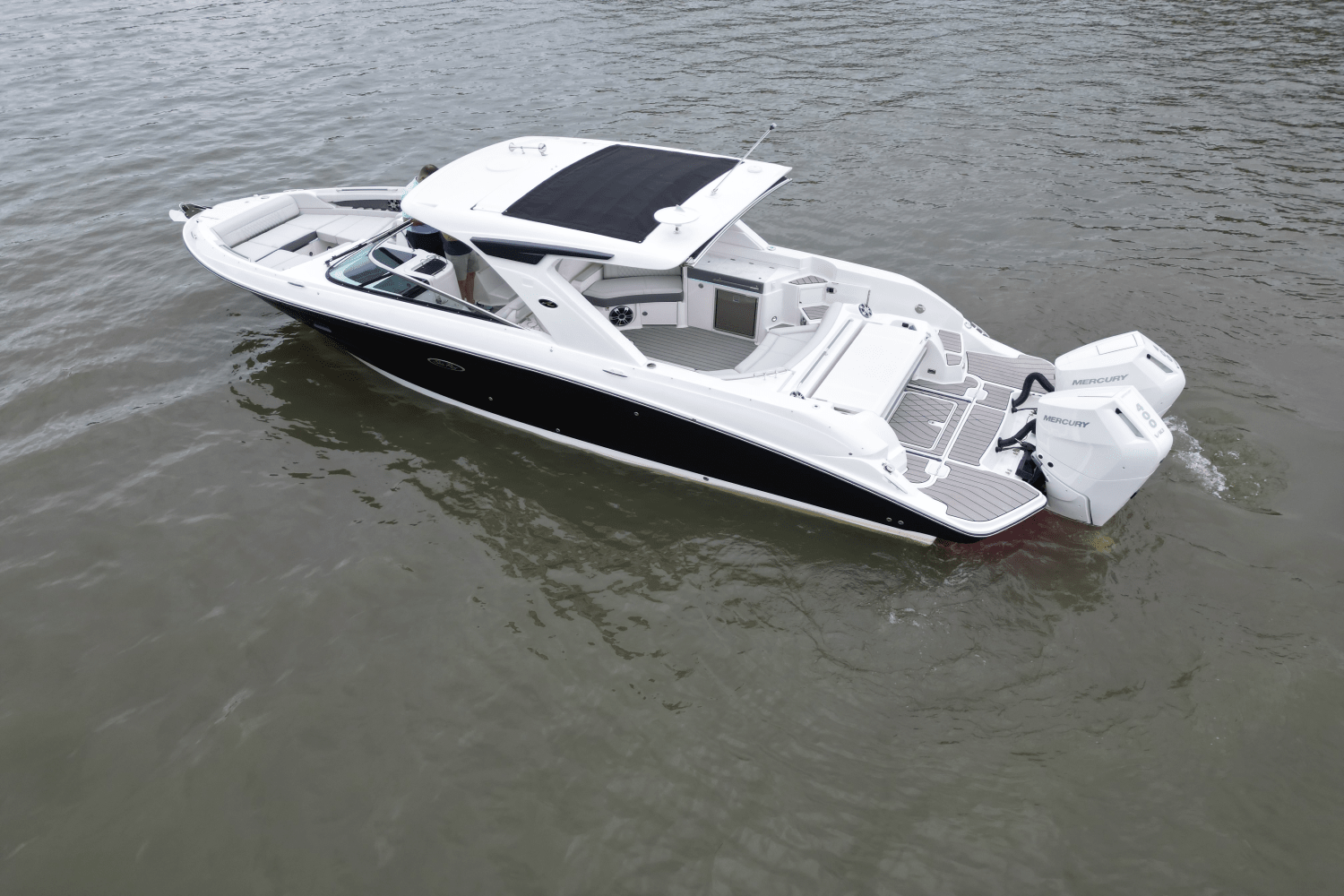 2025 Sea Ray SLX 350 Outboard Image Thumbnail #1