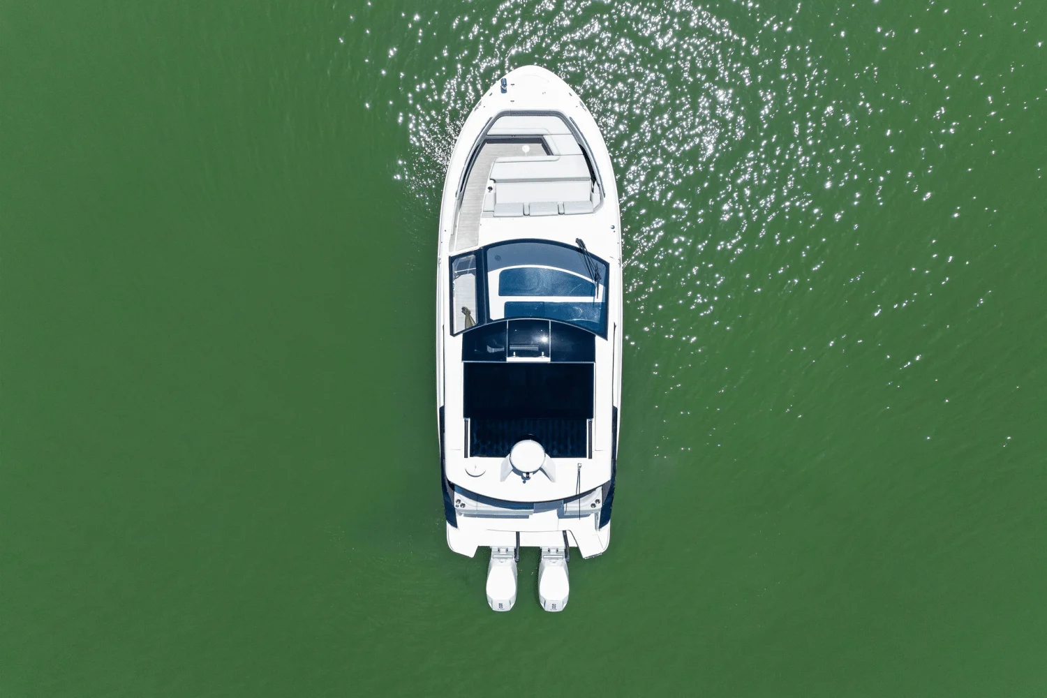 2025 Sea Ray Sundancer 370 Outboard Image Thumbnail #6
