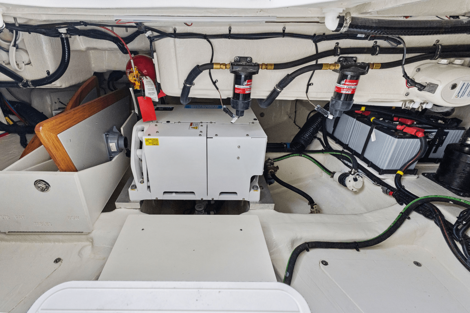 2025 Sea Ray Sundancer 370 Outboard Image Thumbnail #62