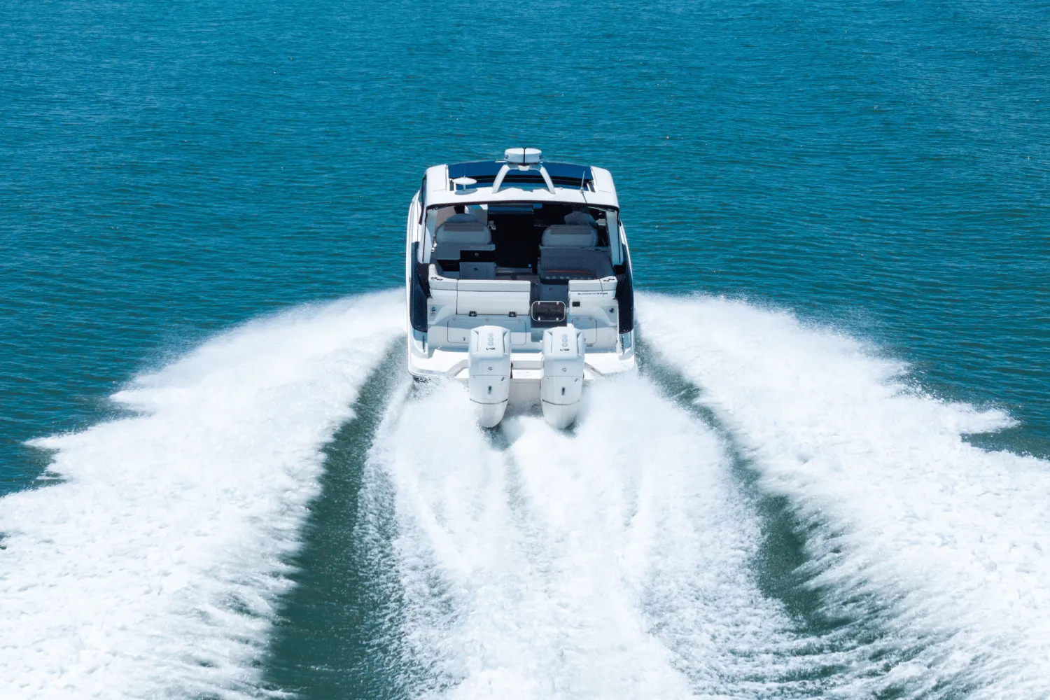 2025 Sea Ray Sundancer 370 Outboard Image Thumbnail #18