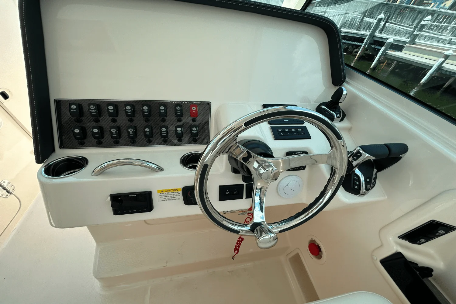 2026 Grady-White Freedom 325 Image Thumbnail #15