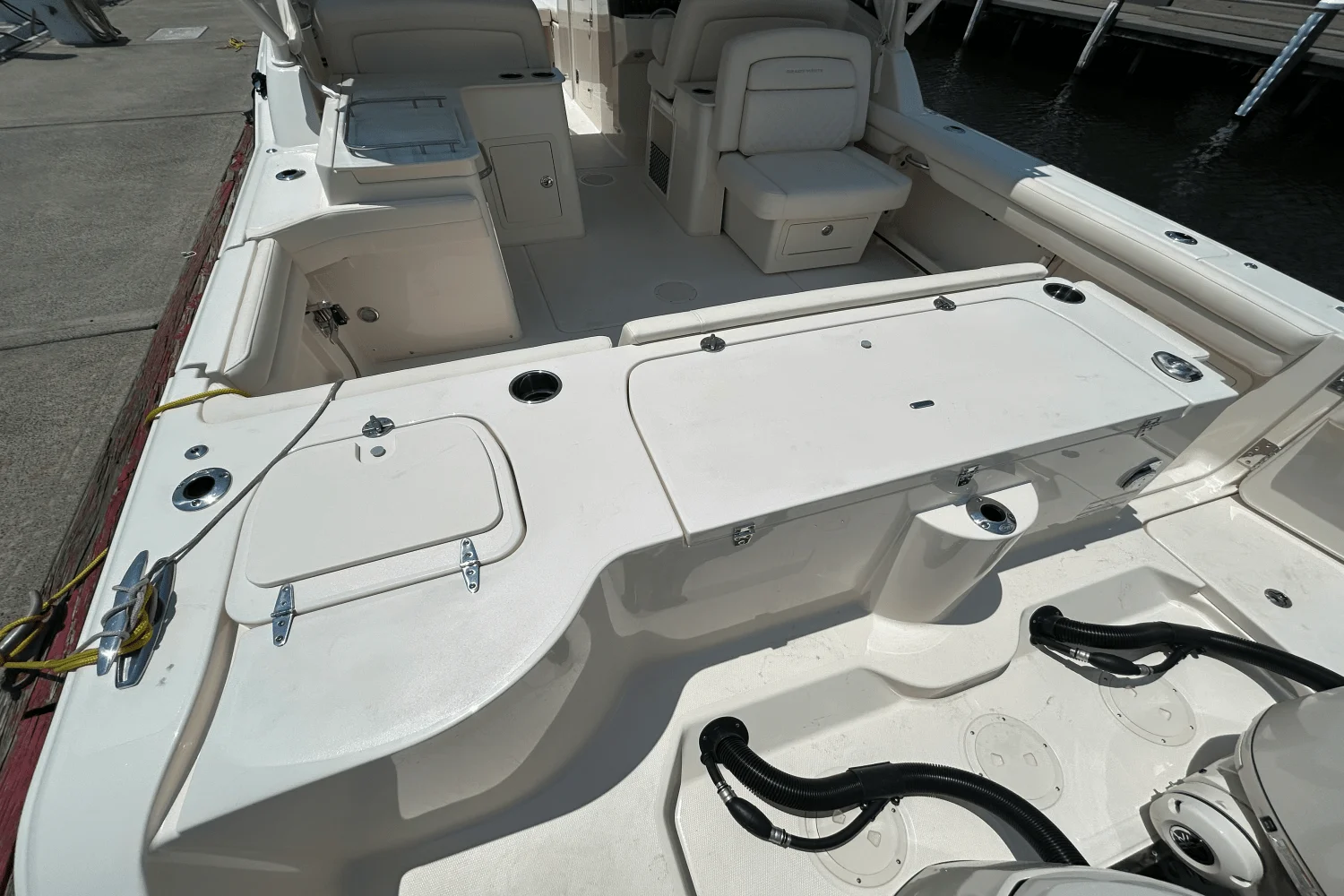 2026 Grady-White Freedom 325 Image Thumbnail #4