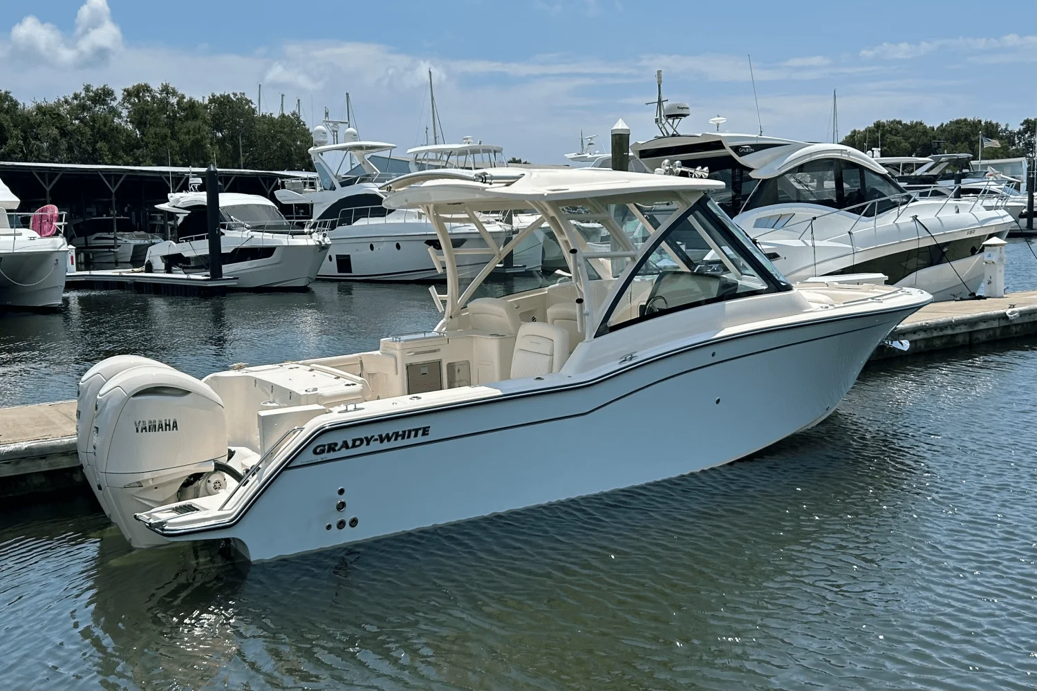 2026 Grady-White Freedom 325 Image Thumbnail #2
