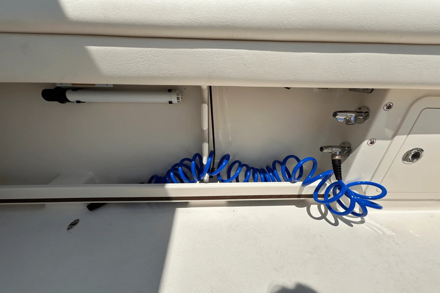 2026 Grady-White Freedom 325 Image Thumbnail #5