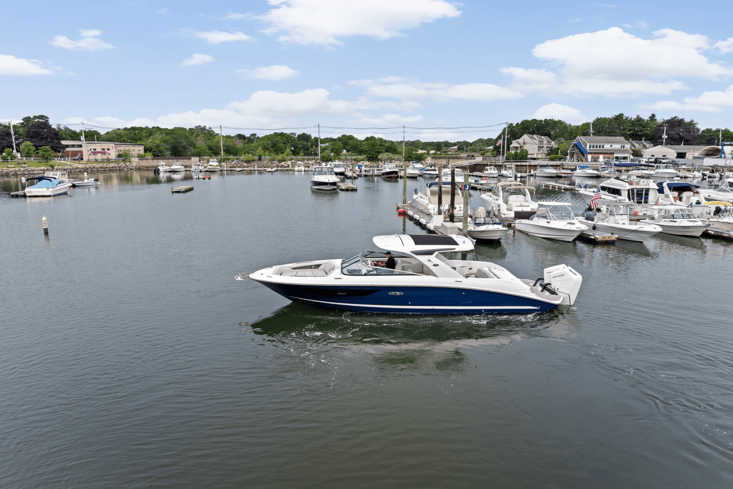 2025 Sea Ray SLX 350 Outboard Image Thumbnail #48
