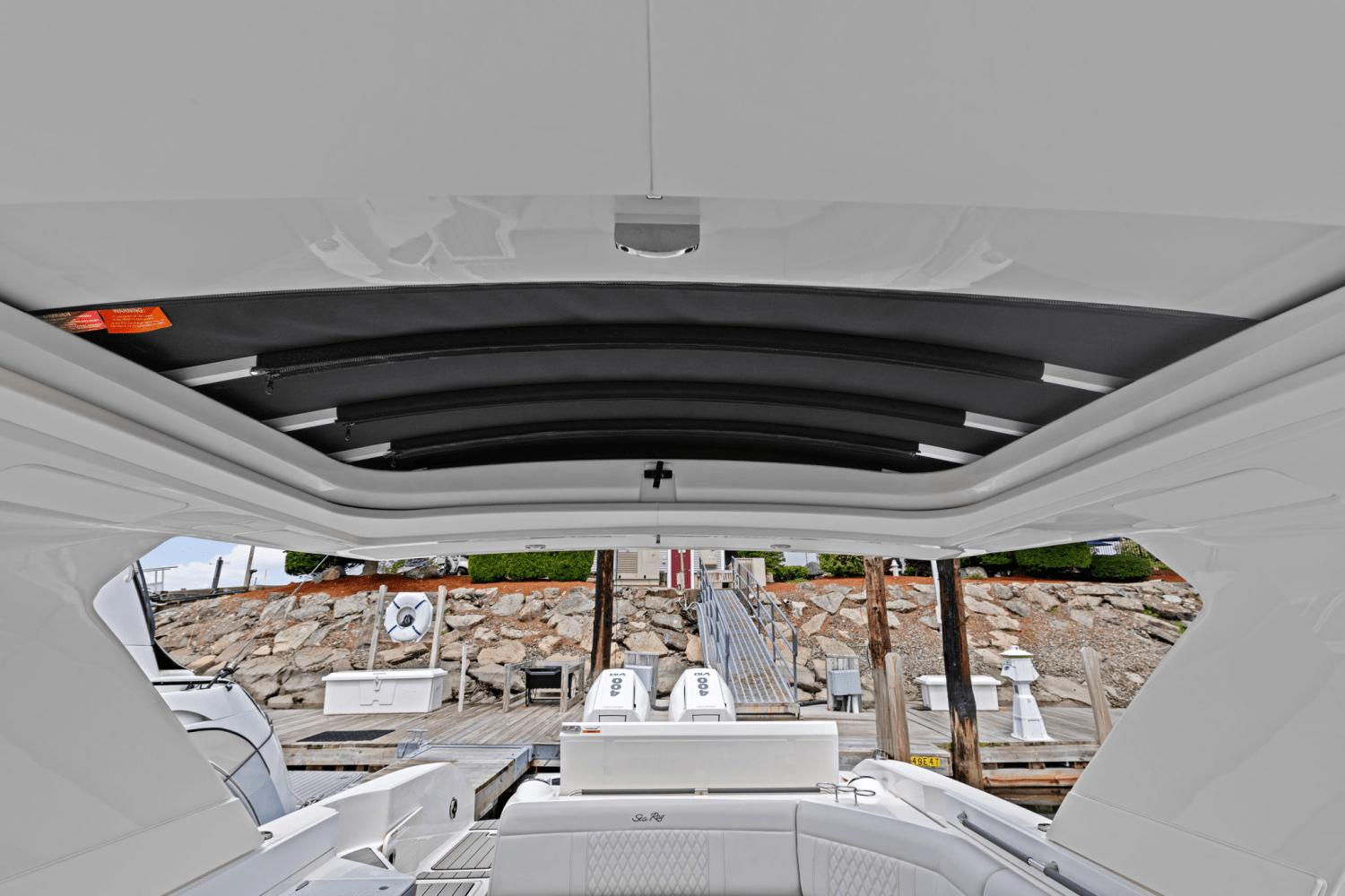 2025 Sea Ray SLX 350 Outboard Image Thumbnail #46