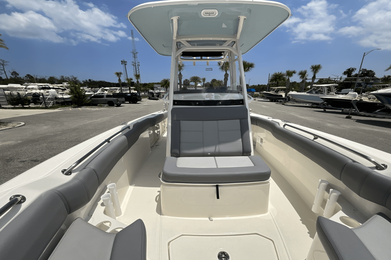 2025 Boston Whaler 230 Outrage Image Thumbnail #31