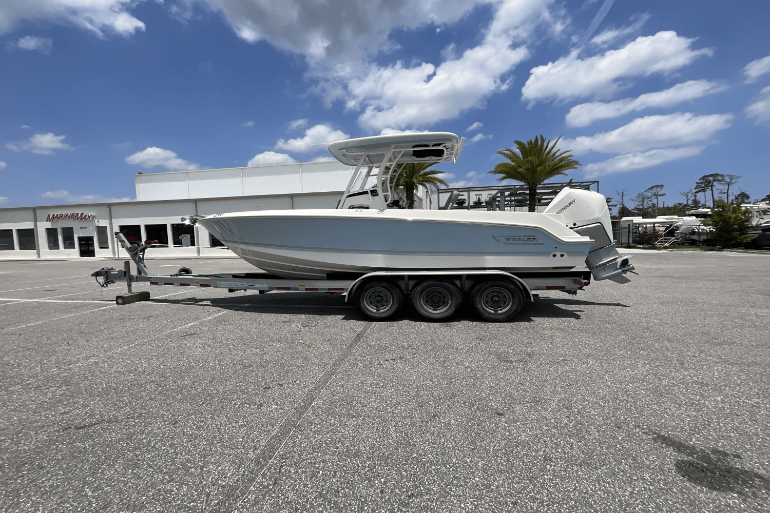 2025 Boston Whaler 230 Outrage Image Thumbnail #1