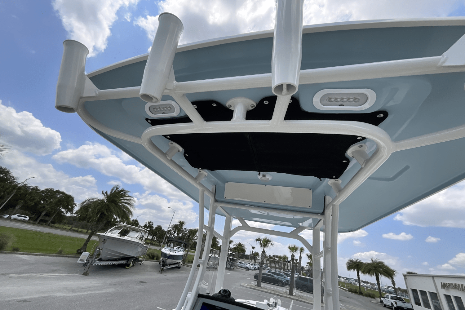 2025 Boston Whaler 230 Outrage Image Thumbnail #37