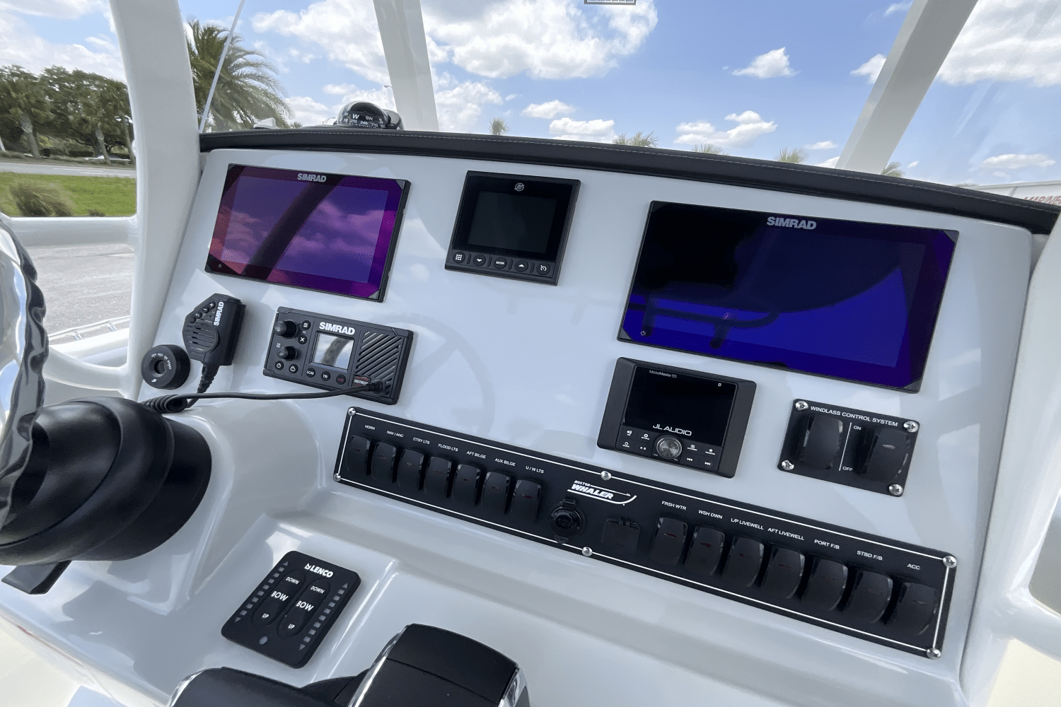 2025 Boston Whaler 230 Outrage Image Thumbnail #24