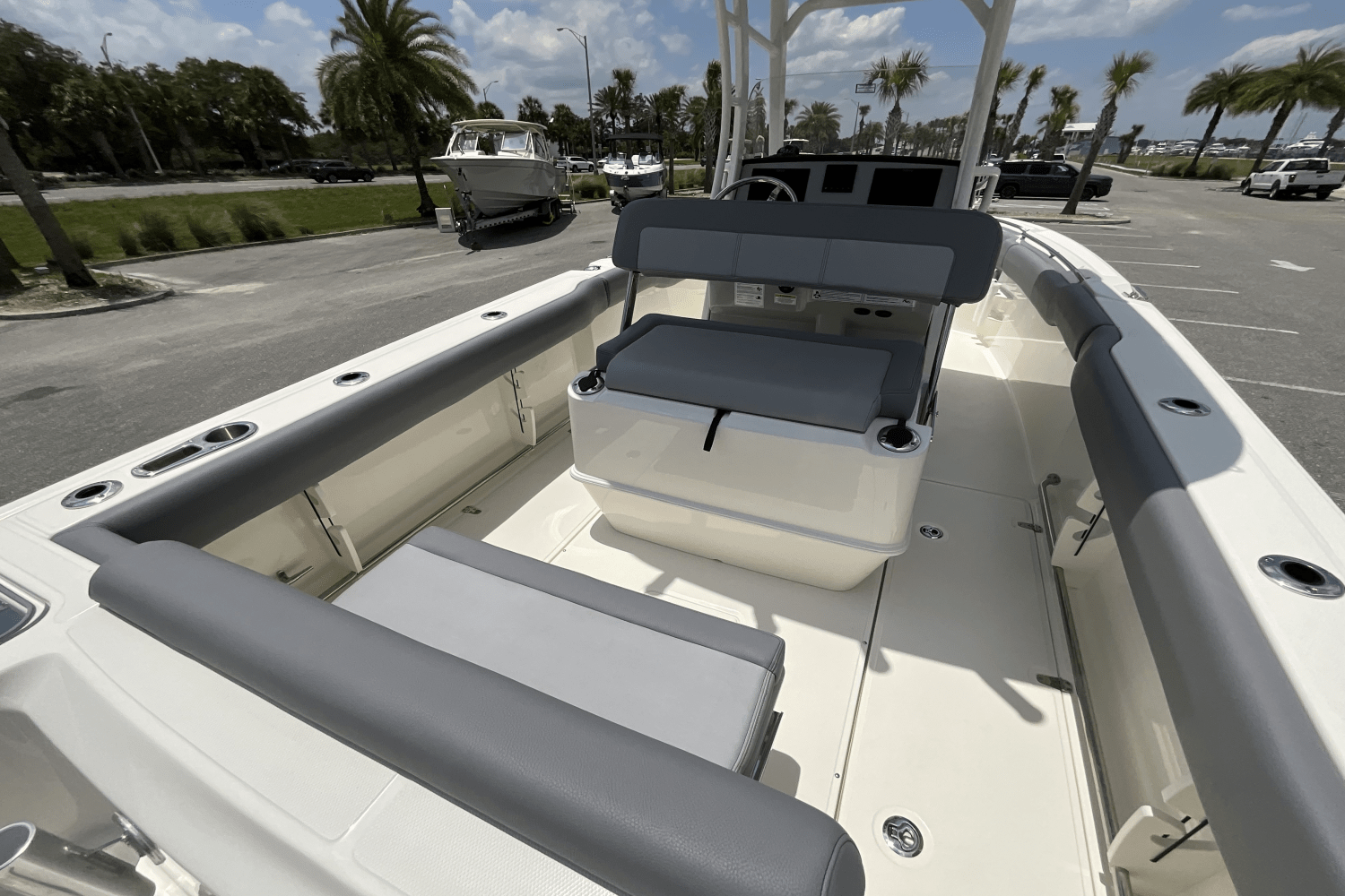 2025 Boston Whaler 230 Outrage Image Thumbnail #33