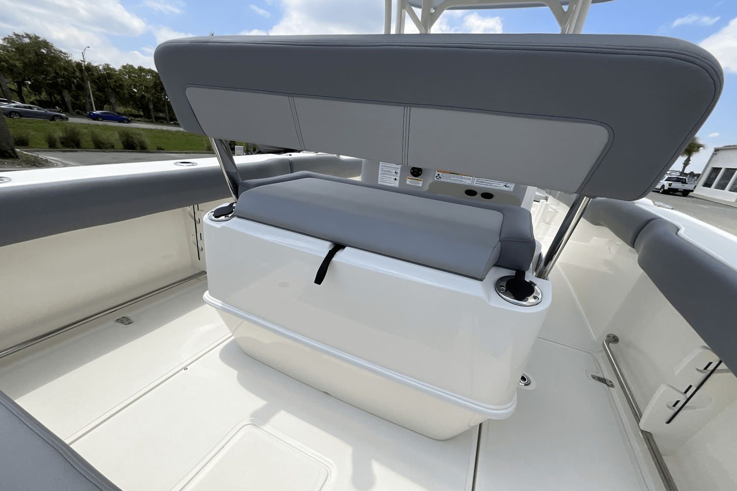 2025 Boston Whaler 230 Outrage Image Thumbnail #26