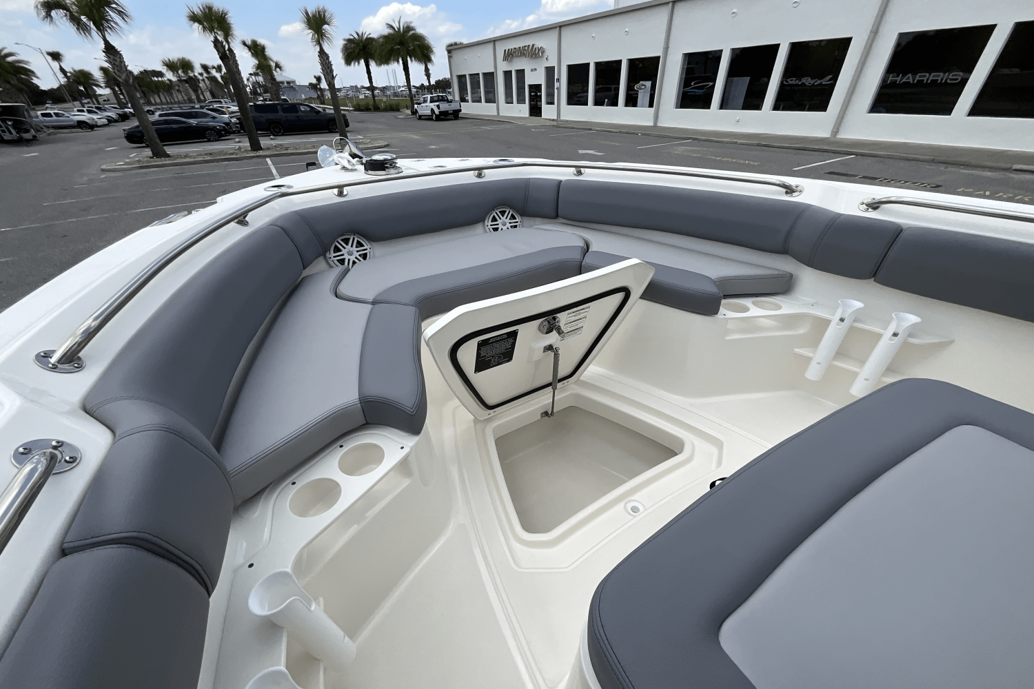 2025 Boston Whaler 230 Outrage Image Thumbnail #21