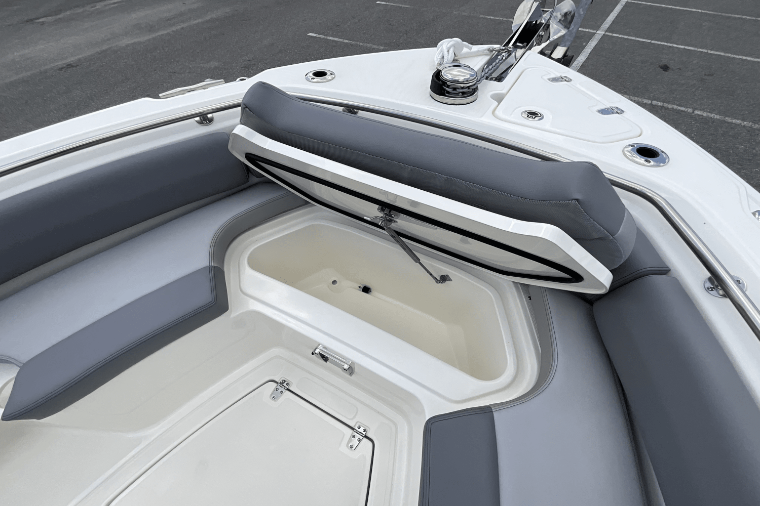 2025 Boston Whaler 230 Outrage Image Thumbnail #16