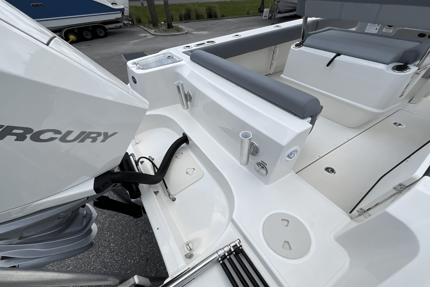 2025 Boston Whaler 230 Outrage Image Thumbnail #22