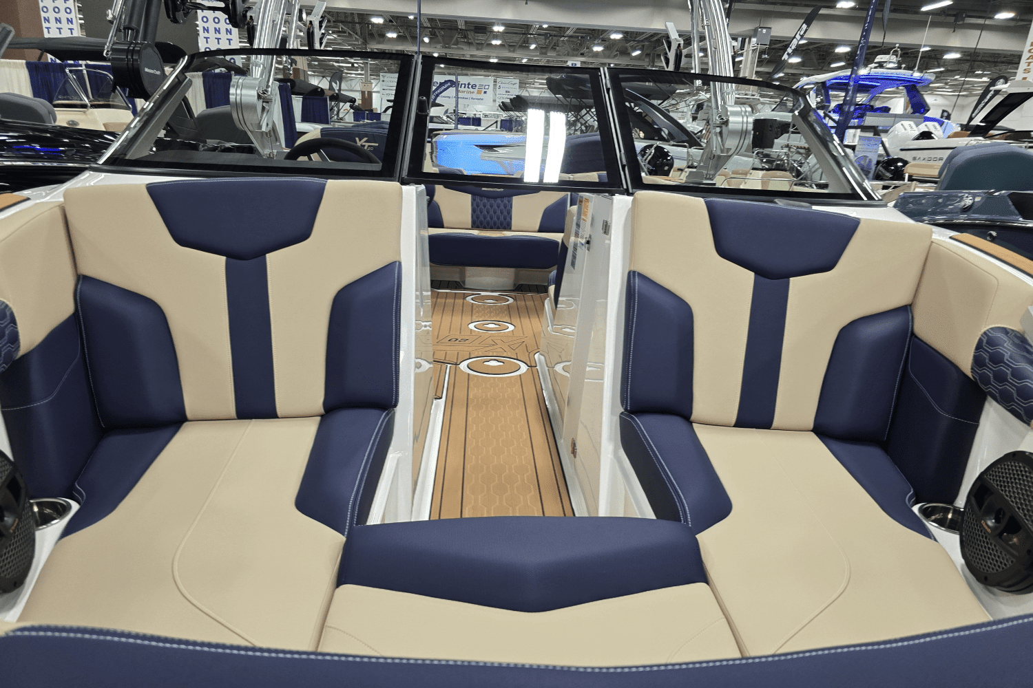 2025 Mastercraft
                                                             XT20 Image Thumbnail #6