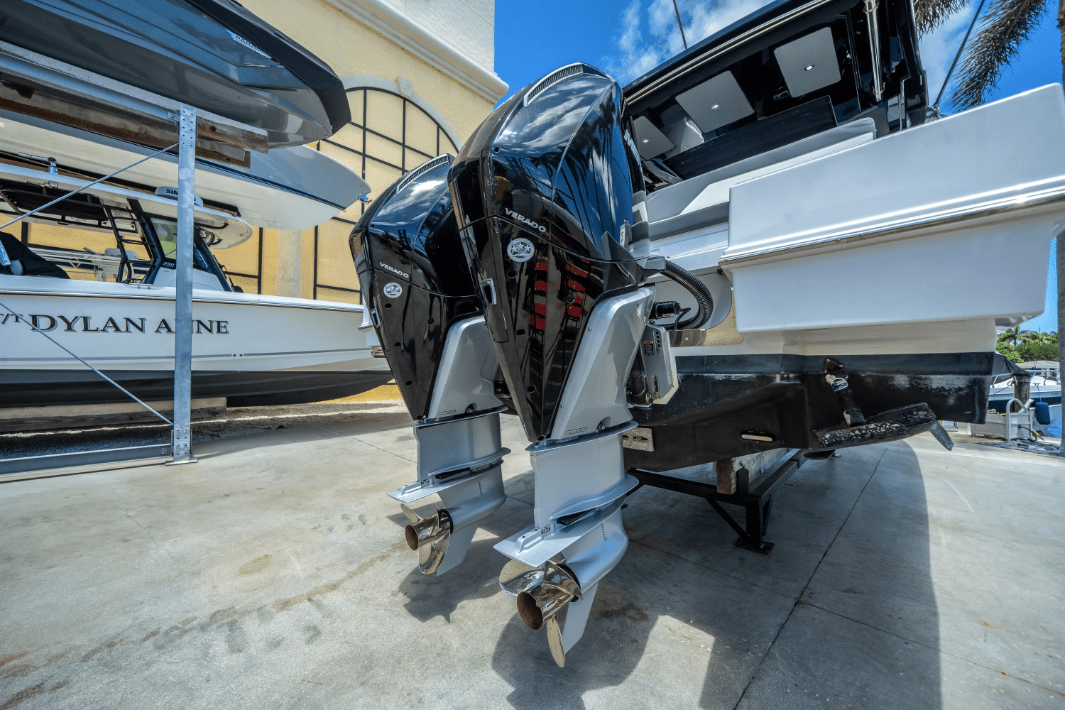 2023 Cruisers Yachts 34 GLS OUTBOARD Image Thumbnail #4