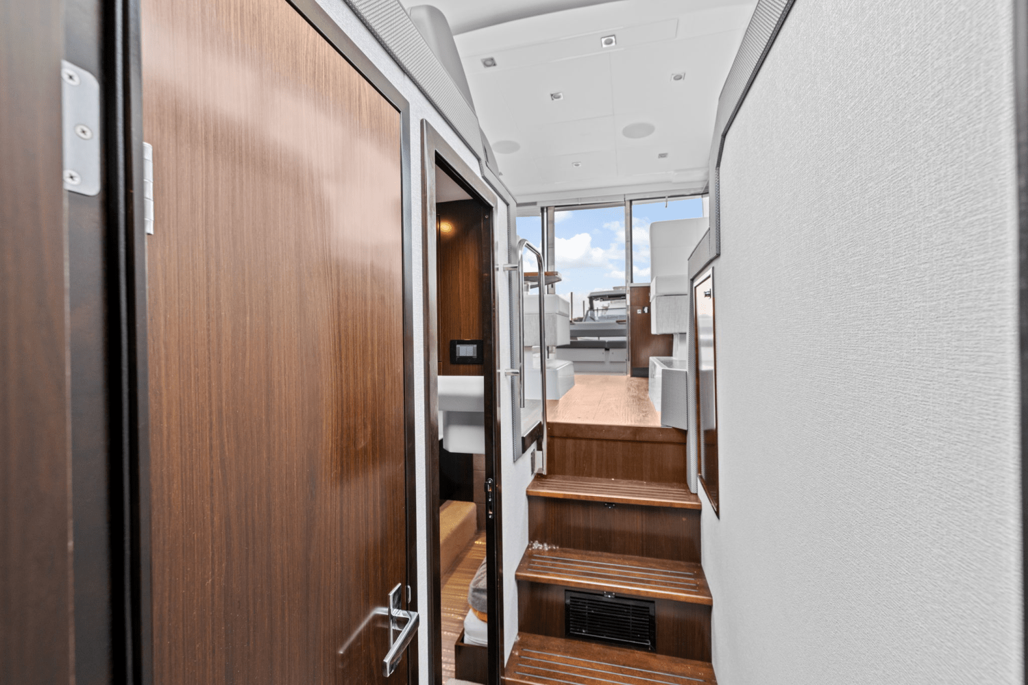 2022 Cruisers Yachts 42 CANTIUS Image Thumbnail #29