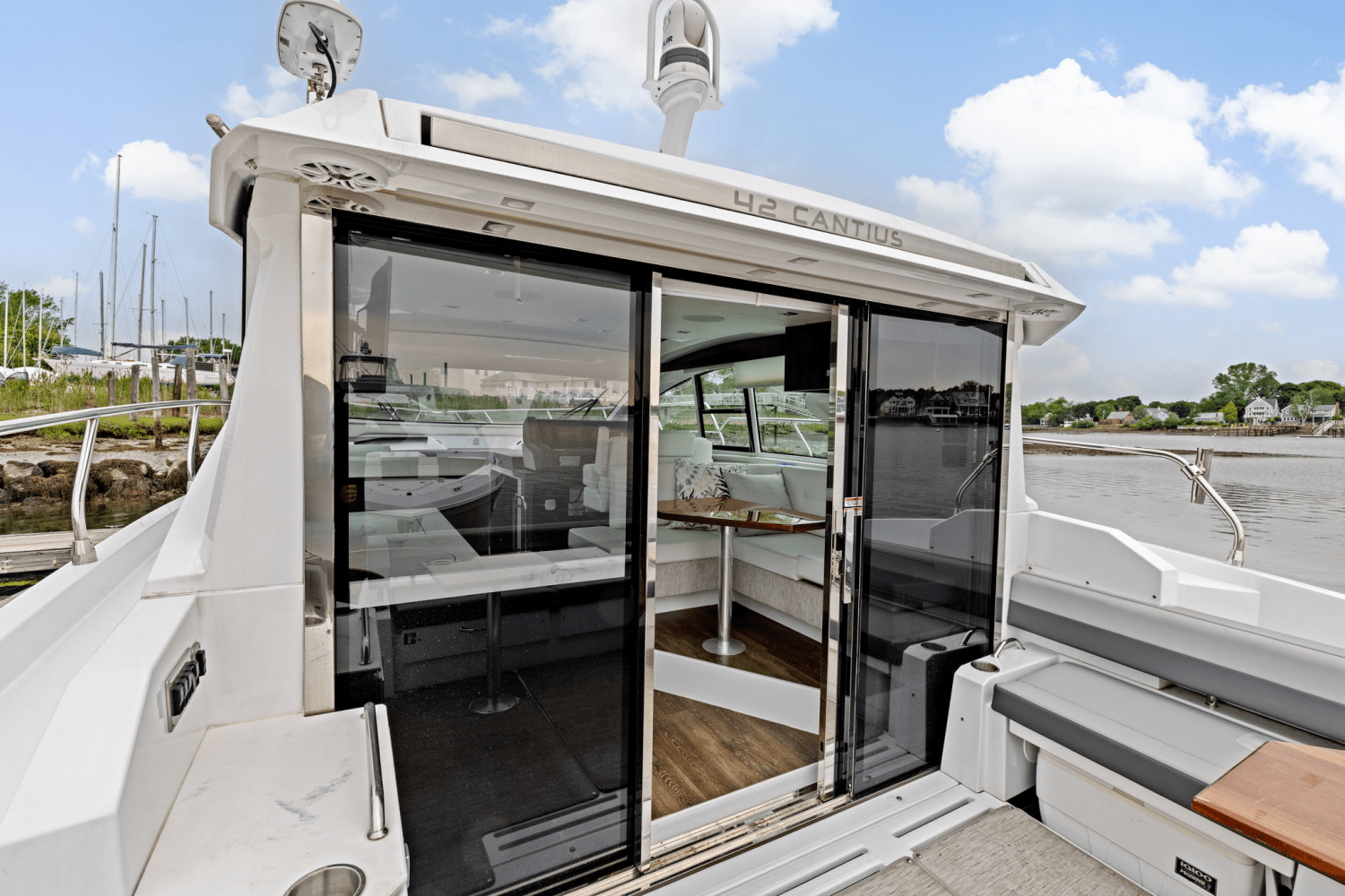 2022 Cruisers Yachts 42 CANTIUS Image Thumbnail #17