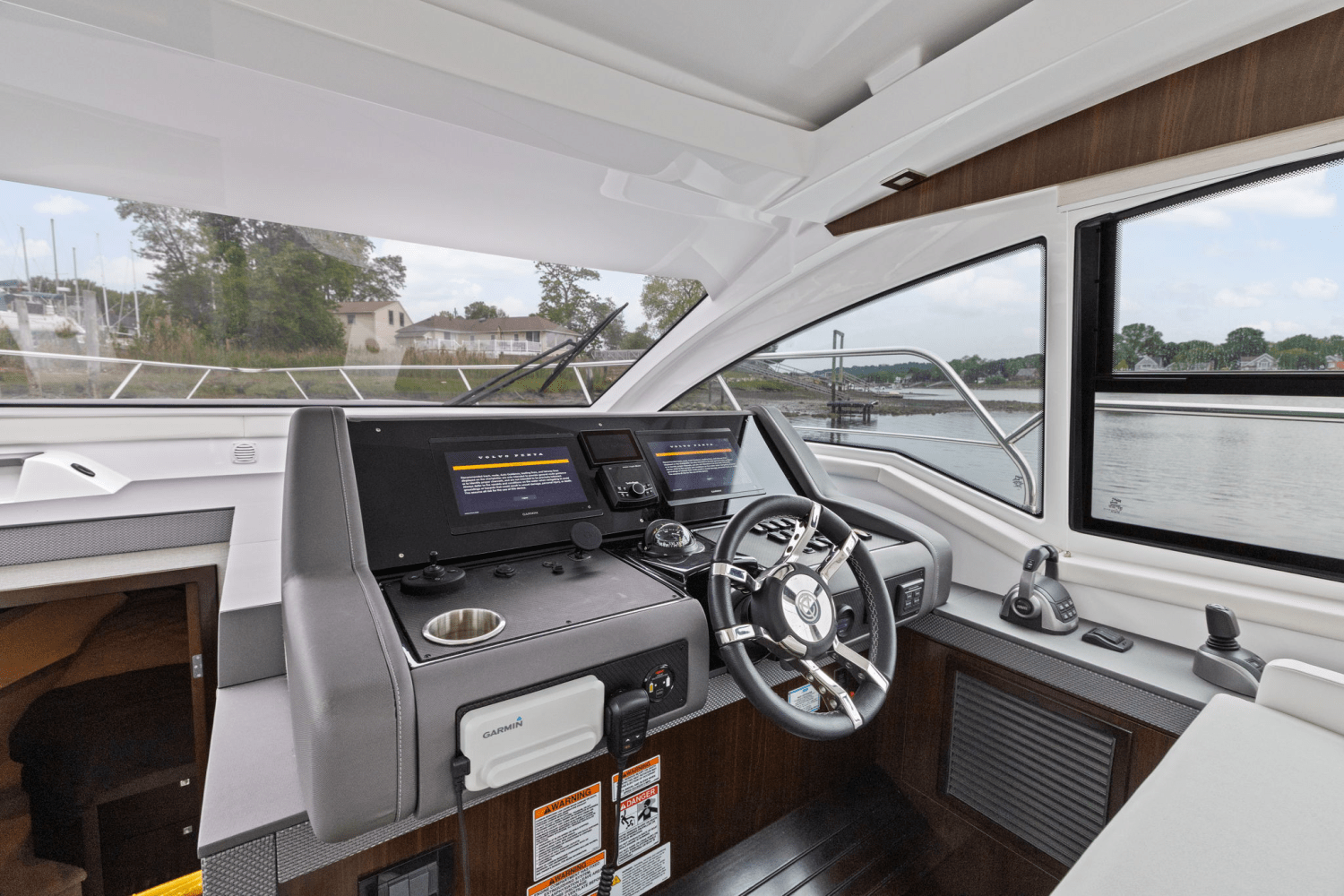 2022 Cruisers Yachts 42 CANTIUS Image Thumbnail #26