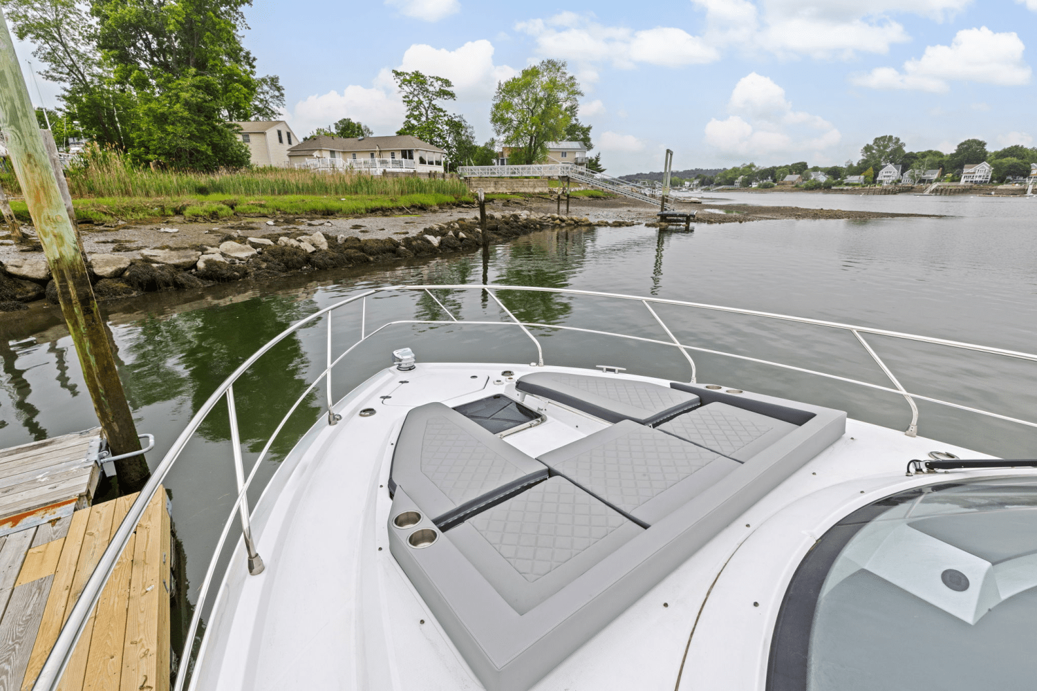 2022 Cruisers Yachts 42 CANTIUS Image Thumbnail #44