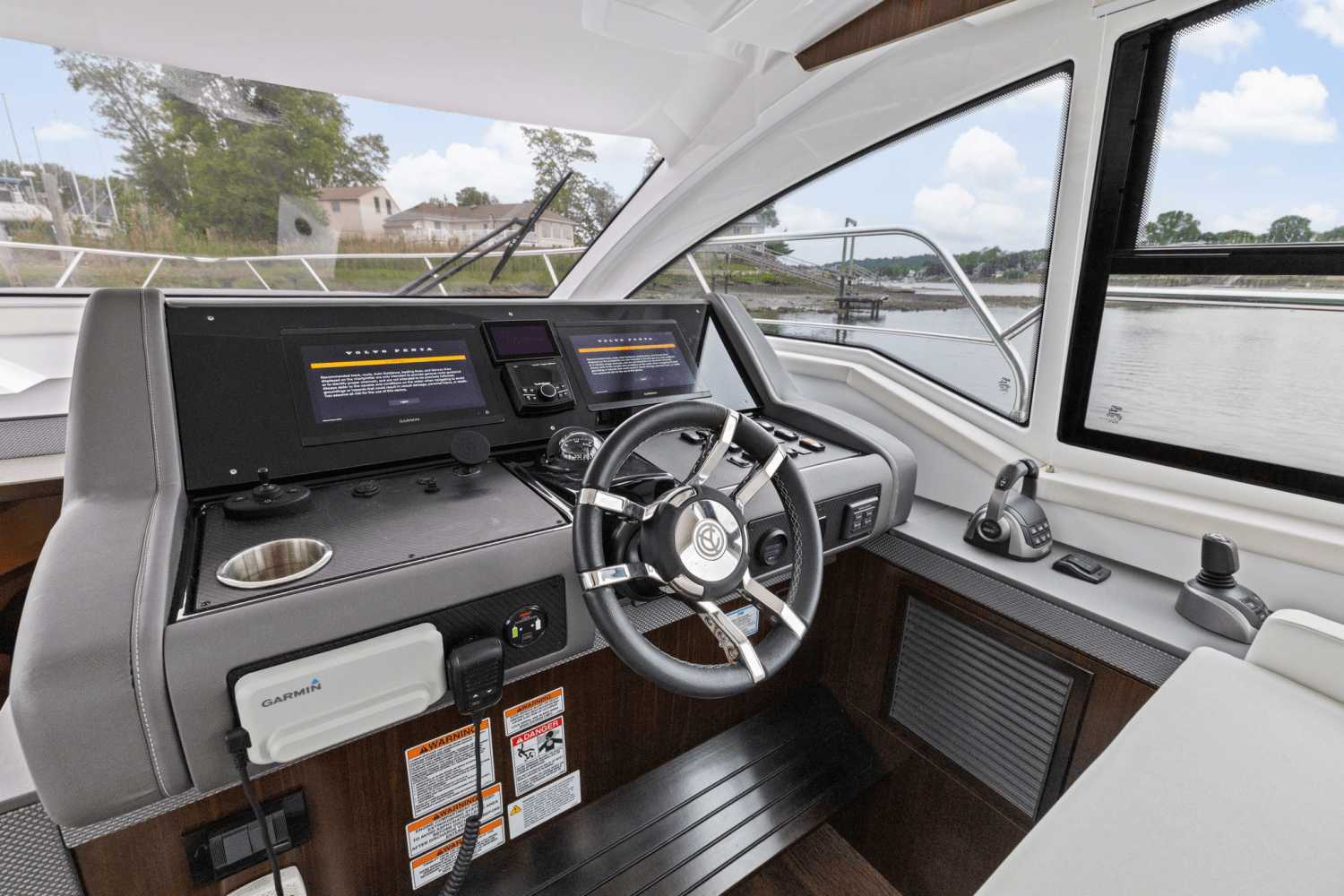 2022 Cruisers Yachts 42 CANTIUS Image Thumbnail #27