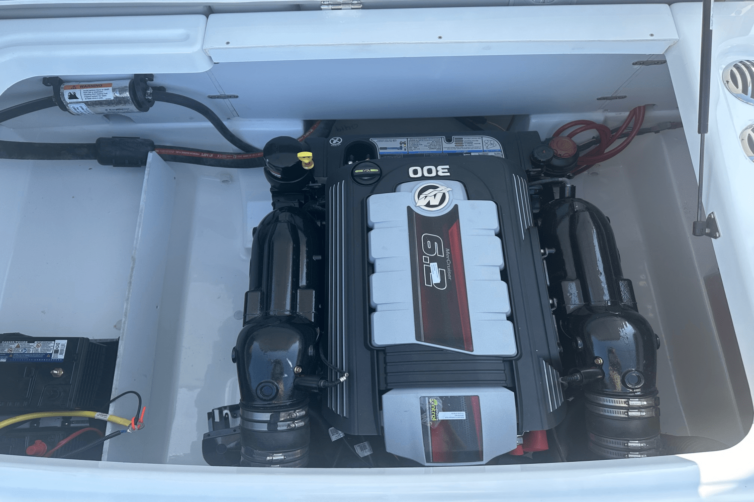 2025 Four Winns HD5 Image Thumbnail #30