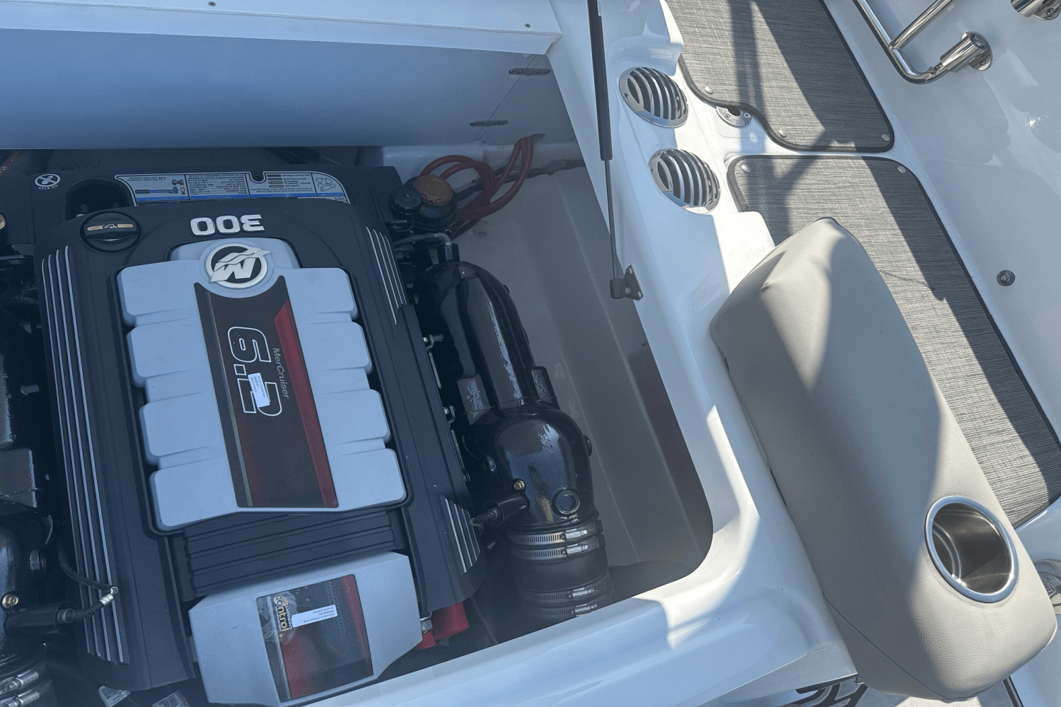 2025 Four Winns HD5 Image Thumbnail #32