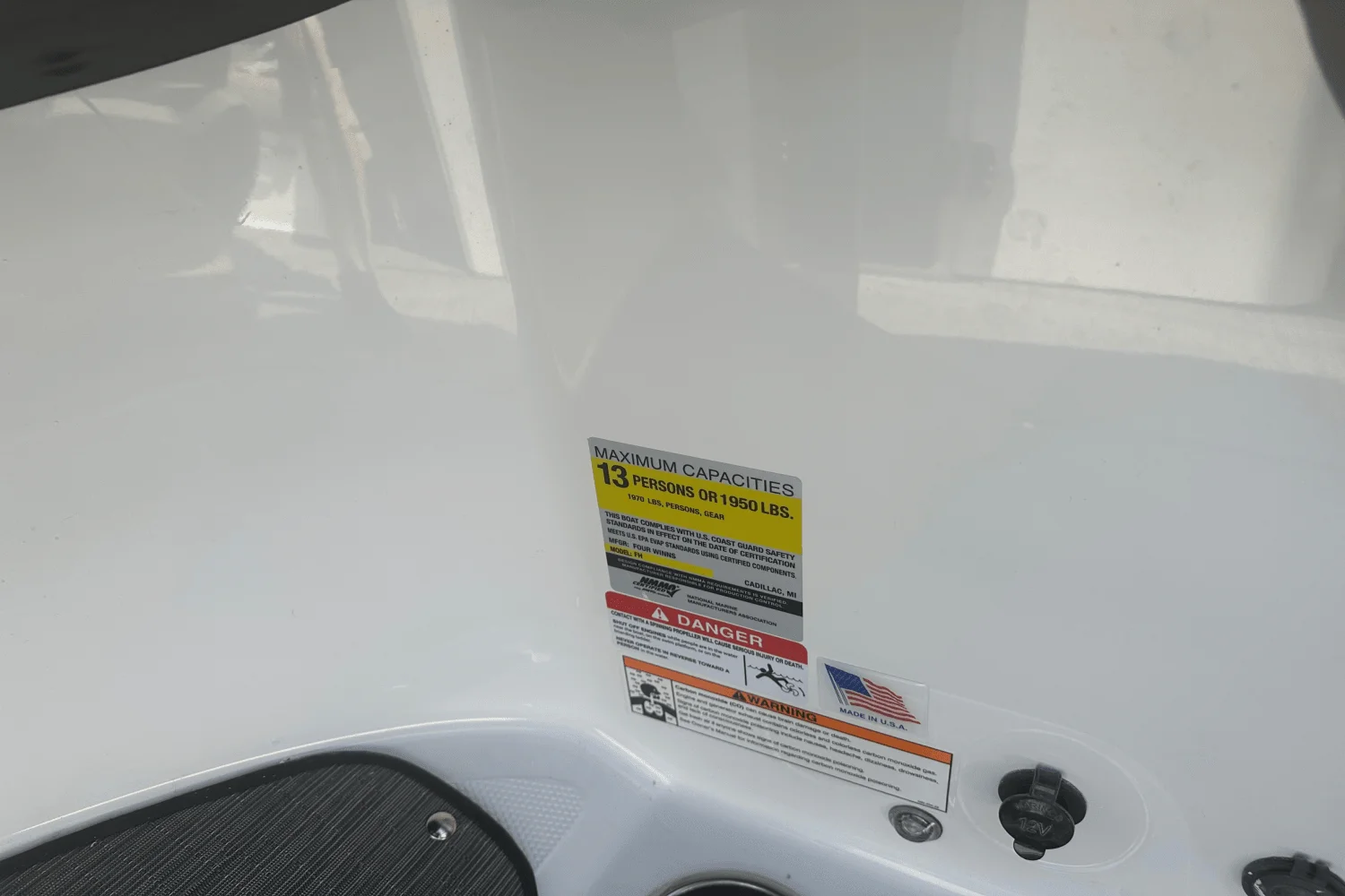 2025 Four Winns HD5 Image Thumbnail #28