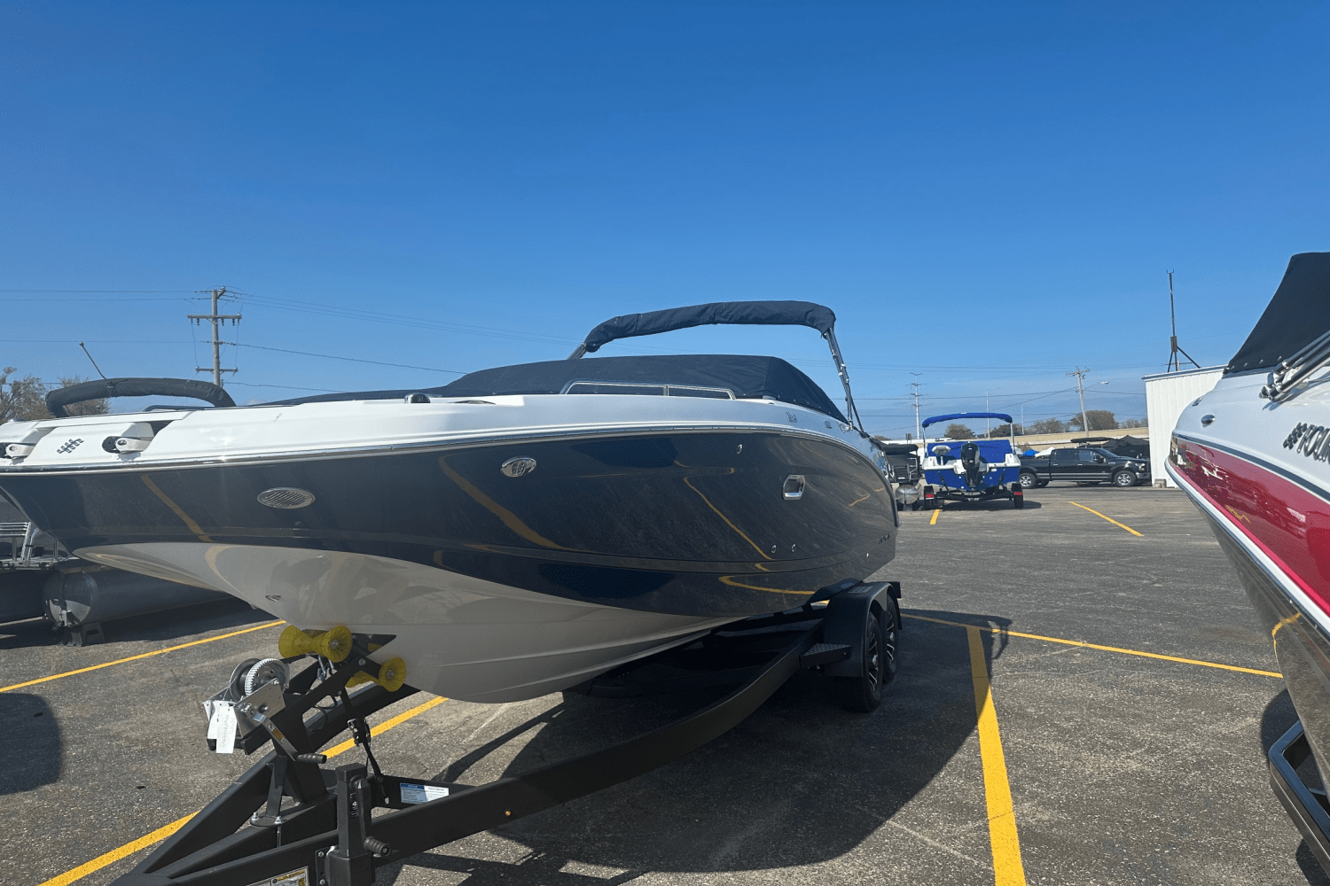 2025 Four Winns HD5 Image Thumbnail #1