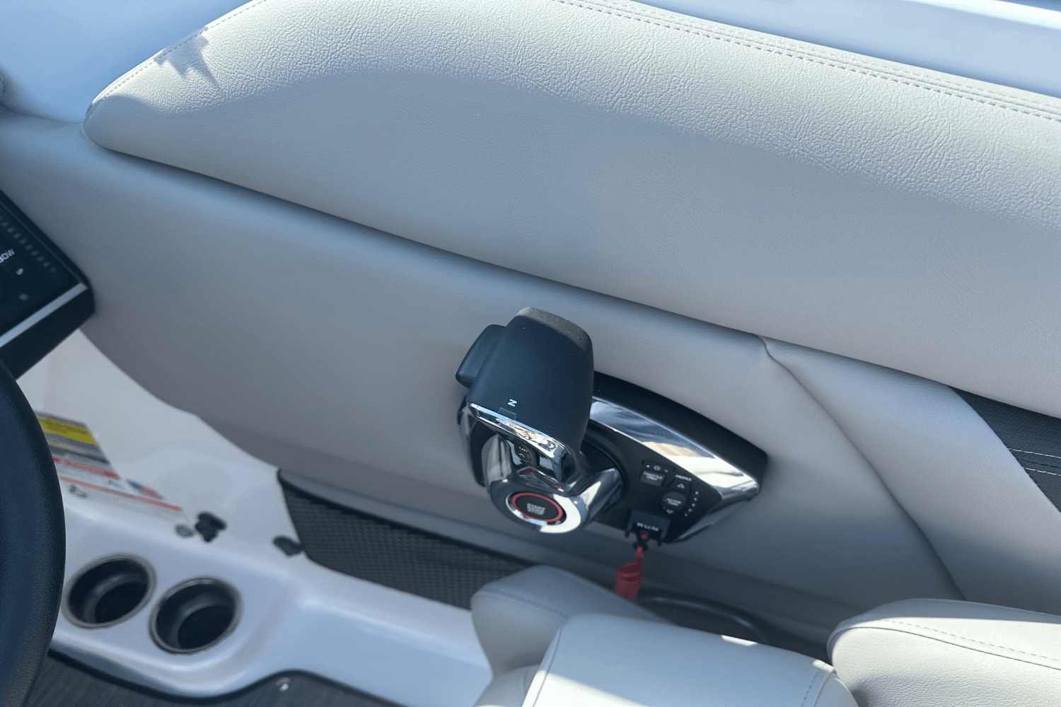 2025 Four Winns HD5 Image Thumbnail #18