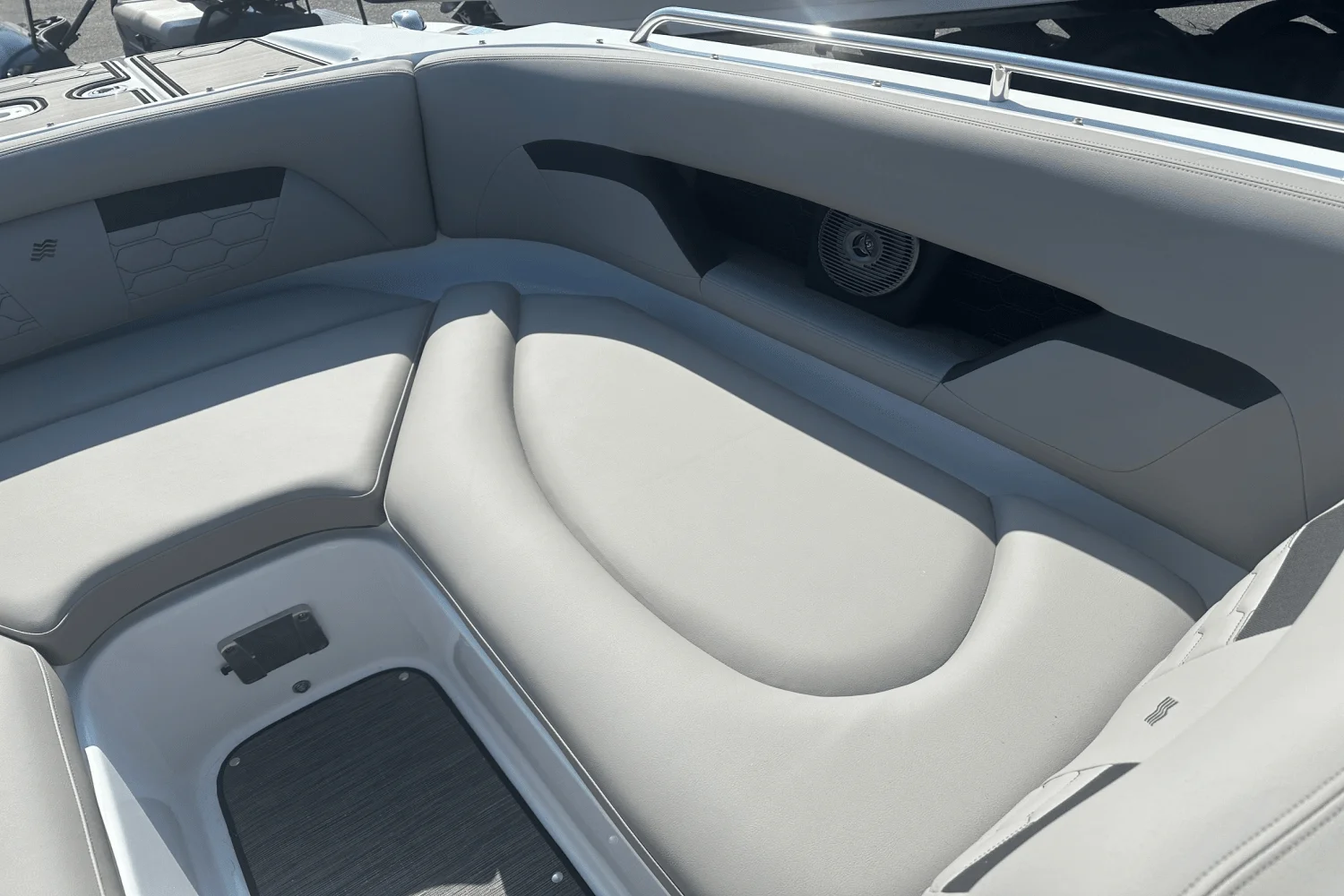 2025 Four Winns HD5 Image Thumbnail #9