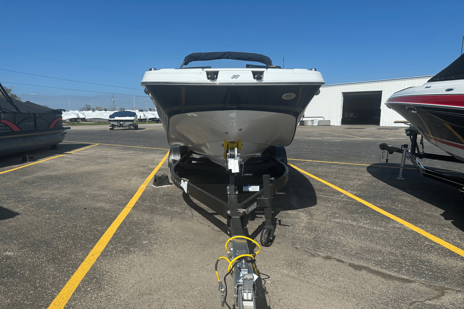 2025 Four Winns HD5 Image Thumbnail #4