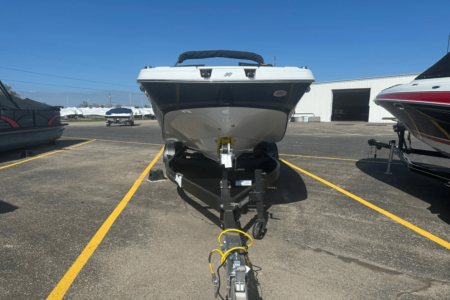 2025 Four Winns HD5 Image Thumbnail #4