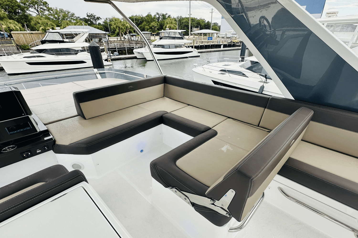 2024 Galeon 500 FLY Image Thumbnail #24