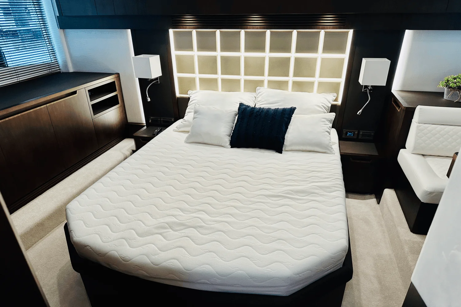 2024 Galeon 500 FLY Image Thumbnail #34