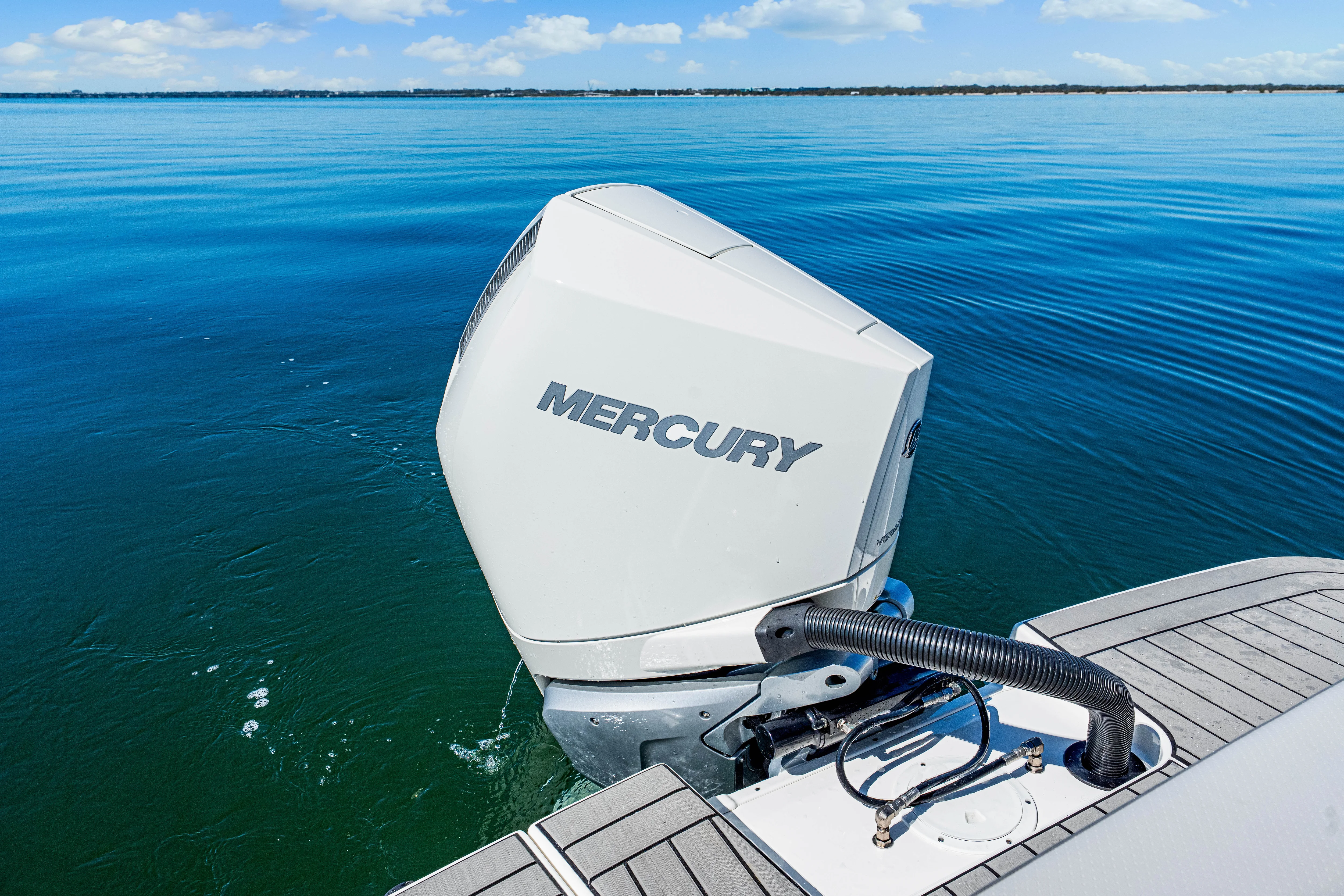 2025 Sea Ray SDX 270 Outboard Image Thumbnail #29
