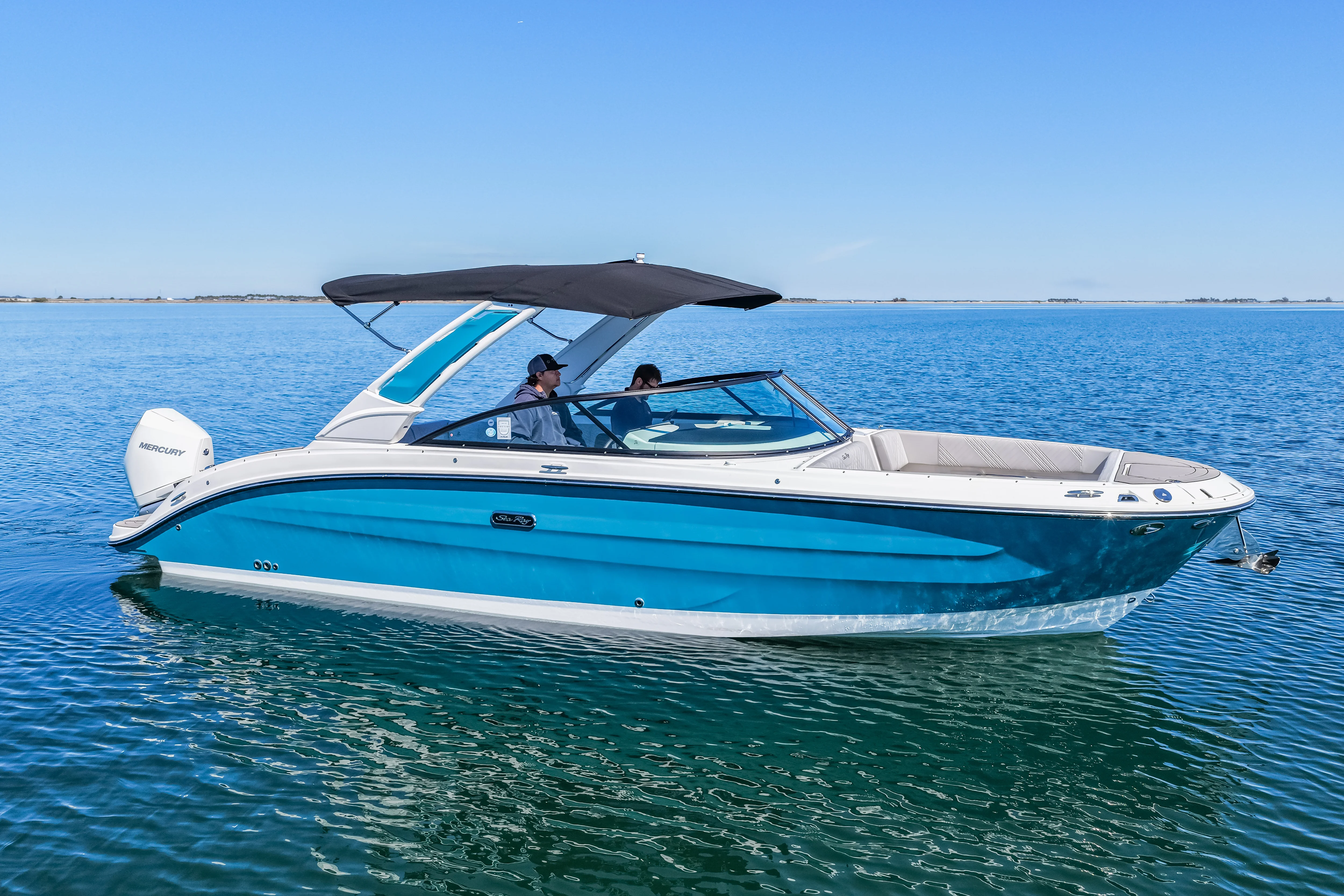 2025 Sea Ray SDX 270 Outboard Image Thumbnail #2