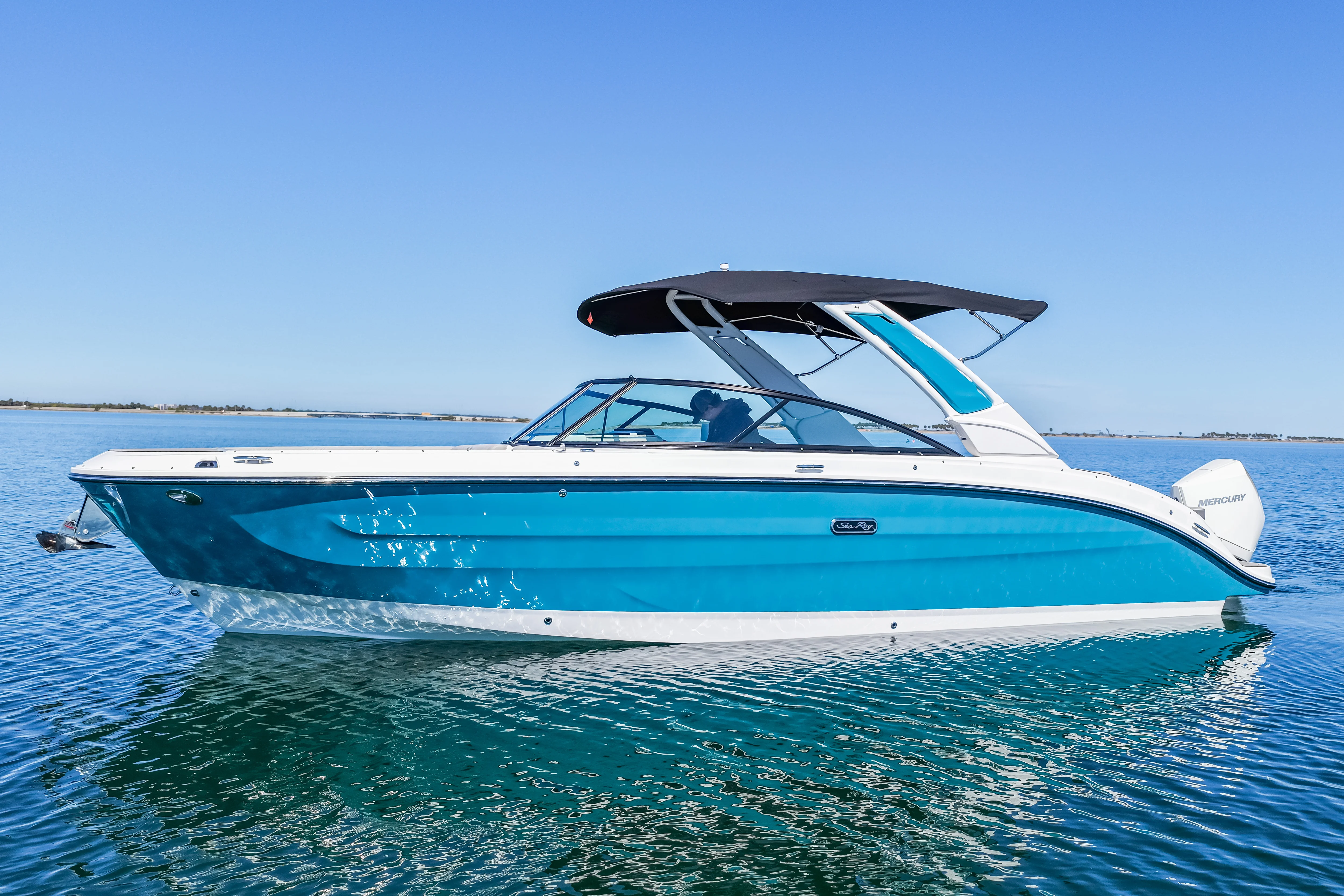 2025 Sea Ray SDX 270 Outboard Image Thumbnail #18