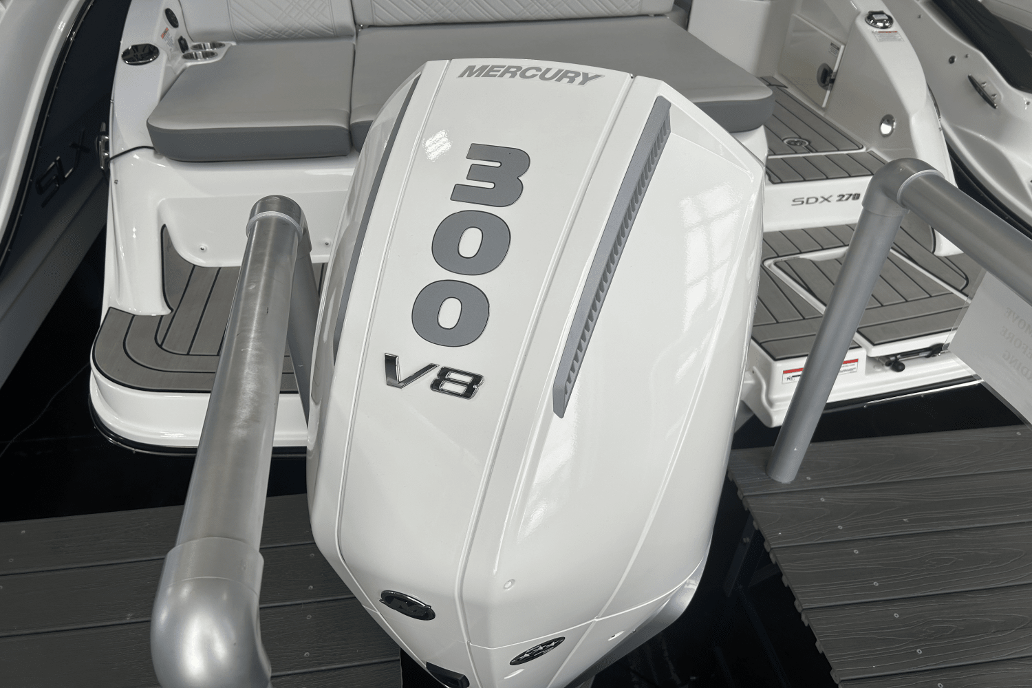 2025 Sea Ray SDX 270 Outboard Image Thumbnail #6