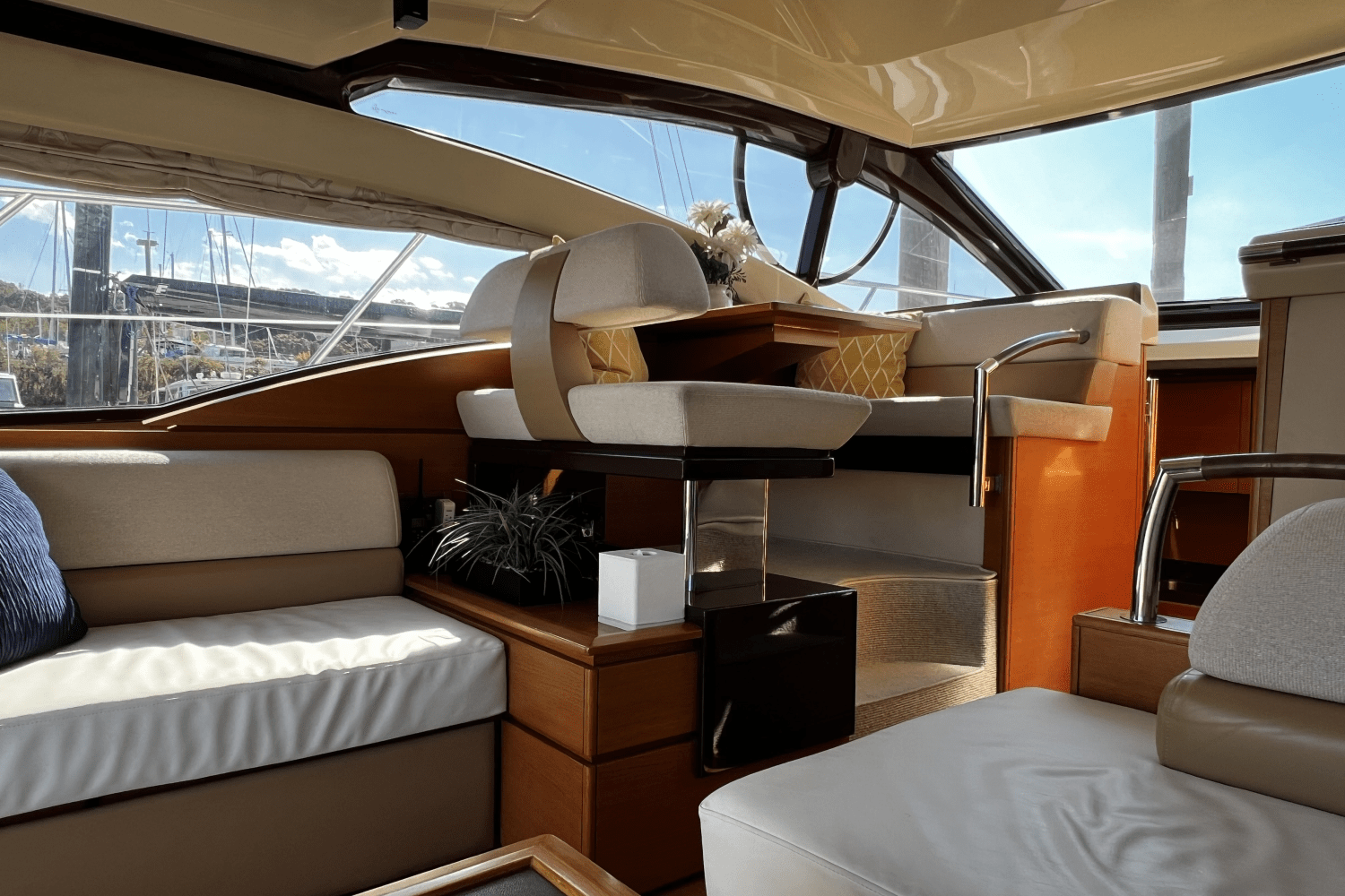 2011 Azimut 47 FLYBRIDGE Image Thumbnail #56