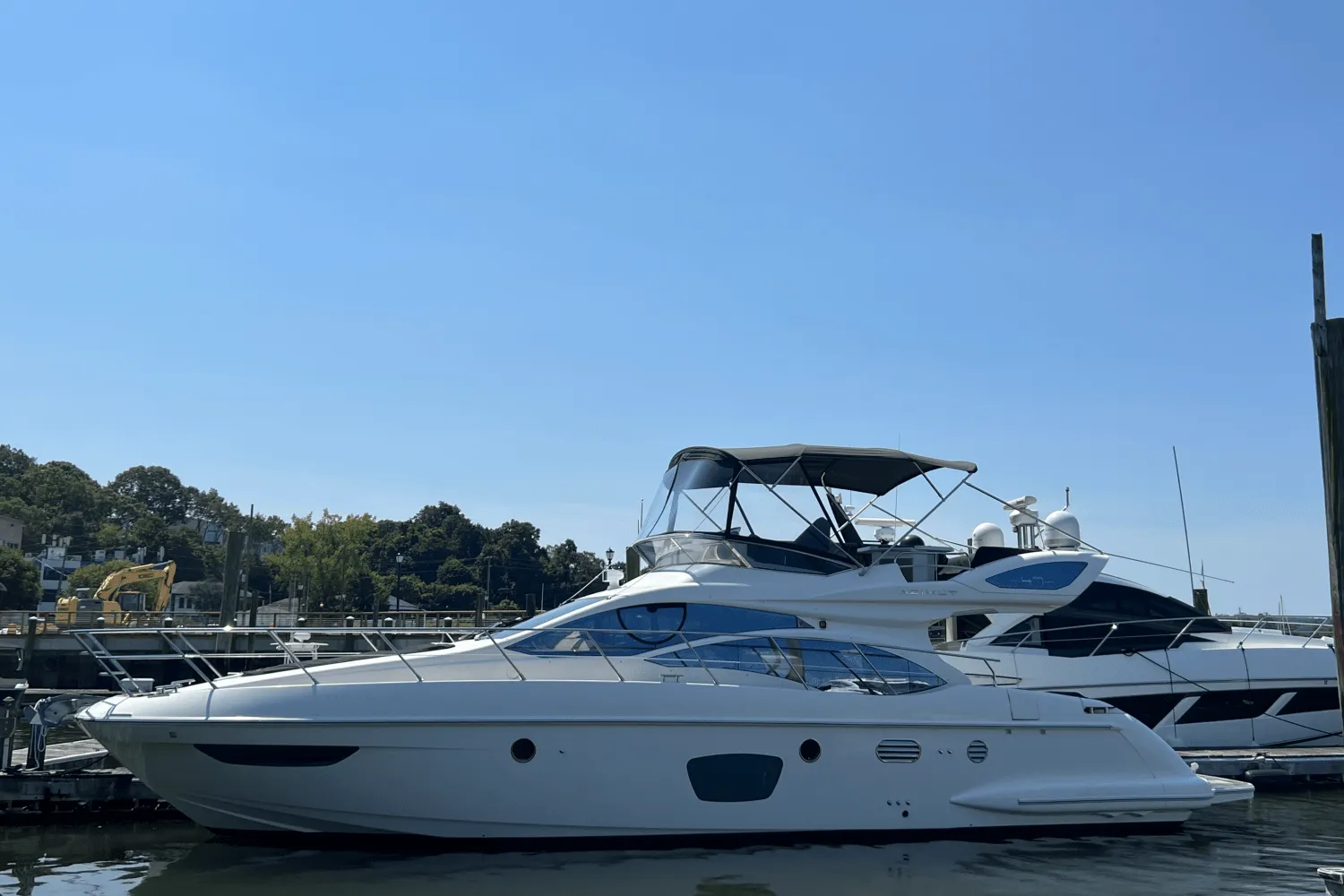 2011 Azimut 47 FLYBRIDGE Image Thumbnail #9