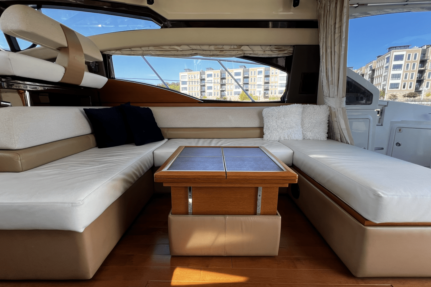 2011 Azimut 47 FLYBRIDGE Image Thumbnail #59